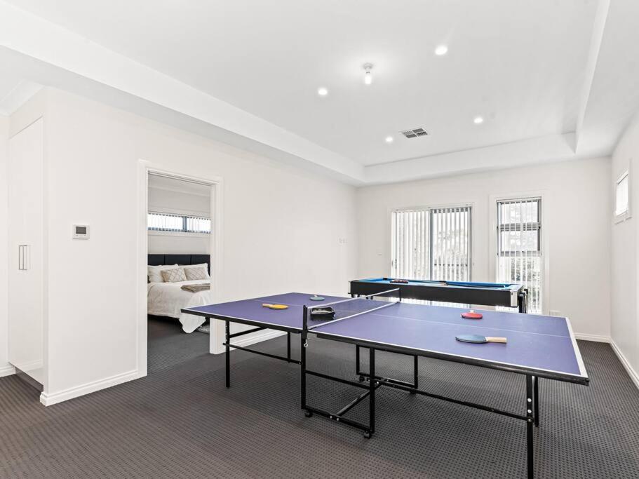 Ultra Luxury Mansion Near CBD