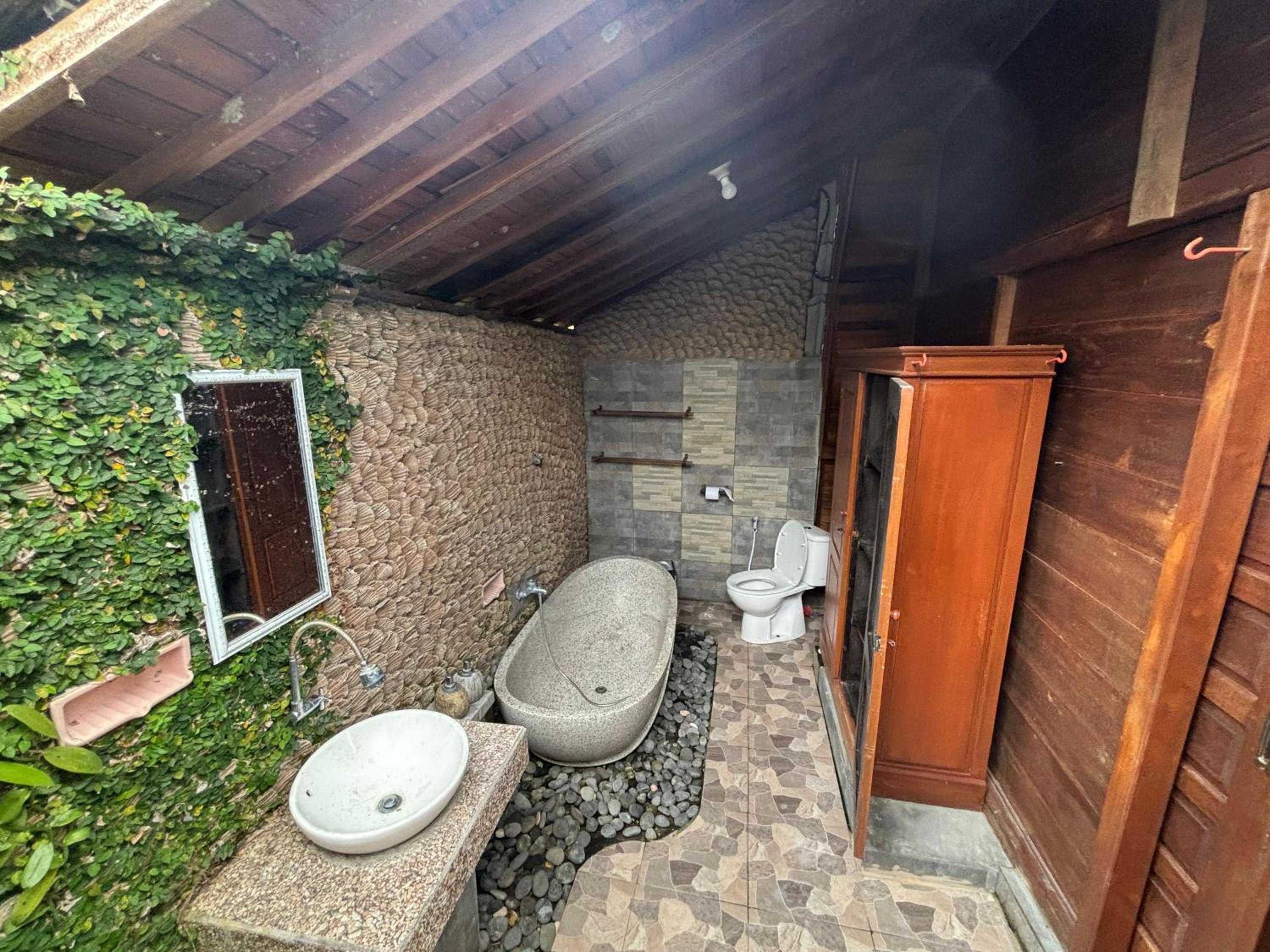 Rumah Kayu Leke - Leke Guesthouse view 2