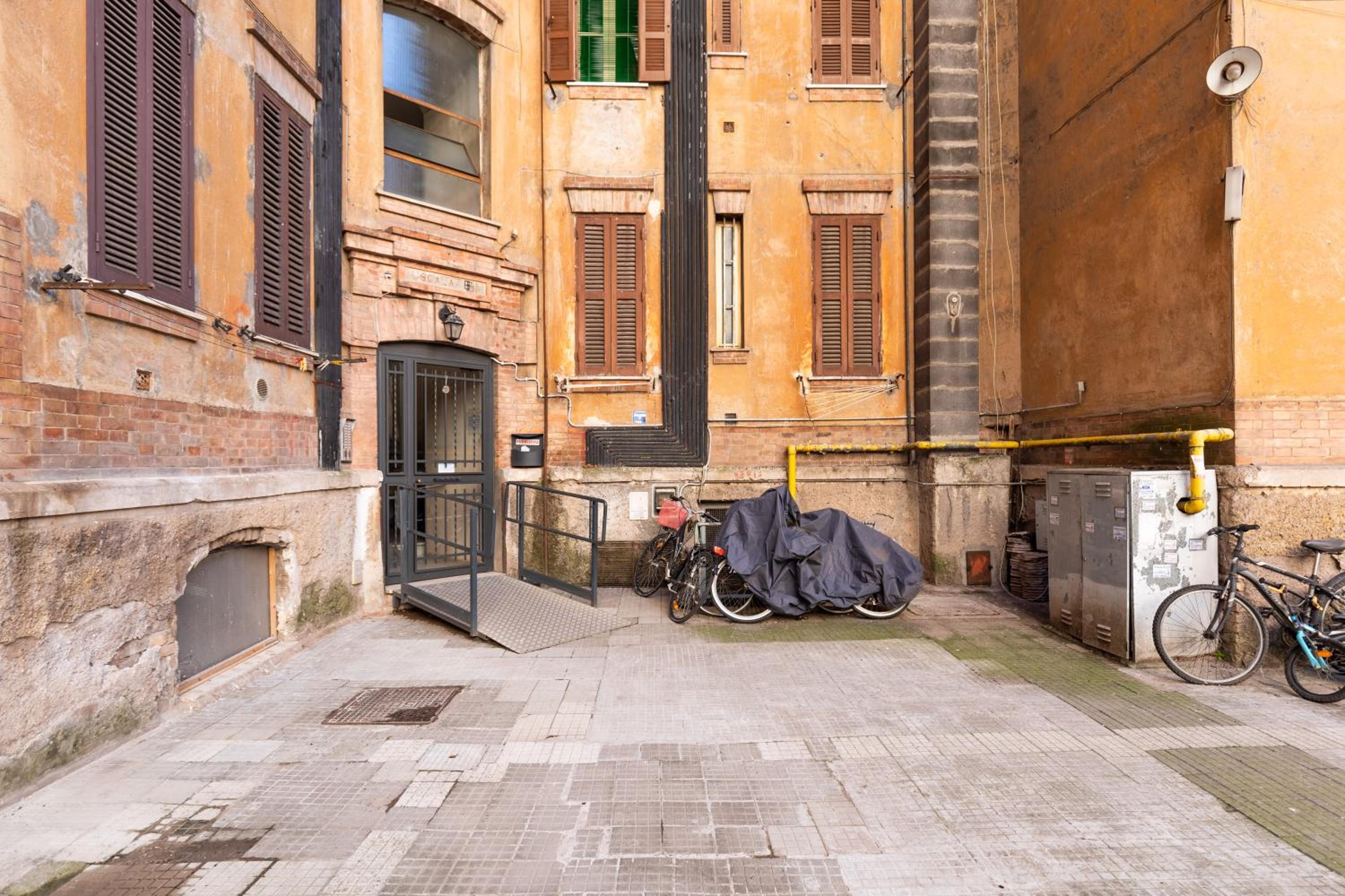 Loving Testaccio