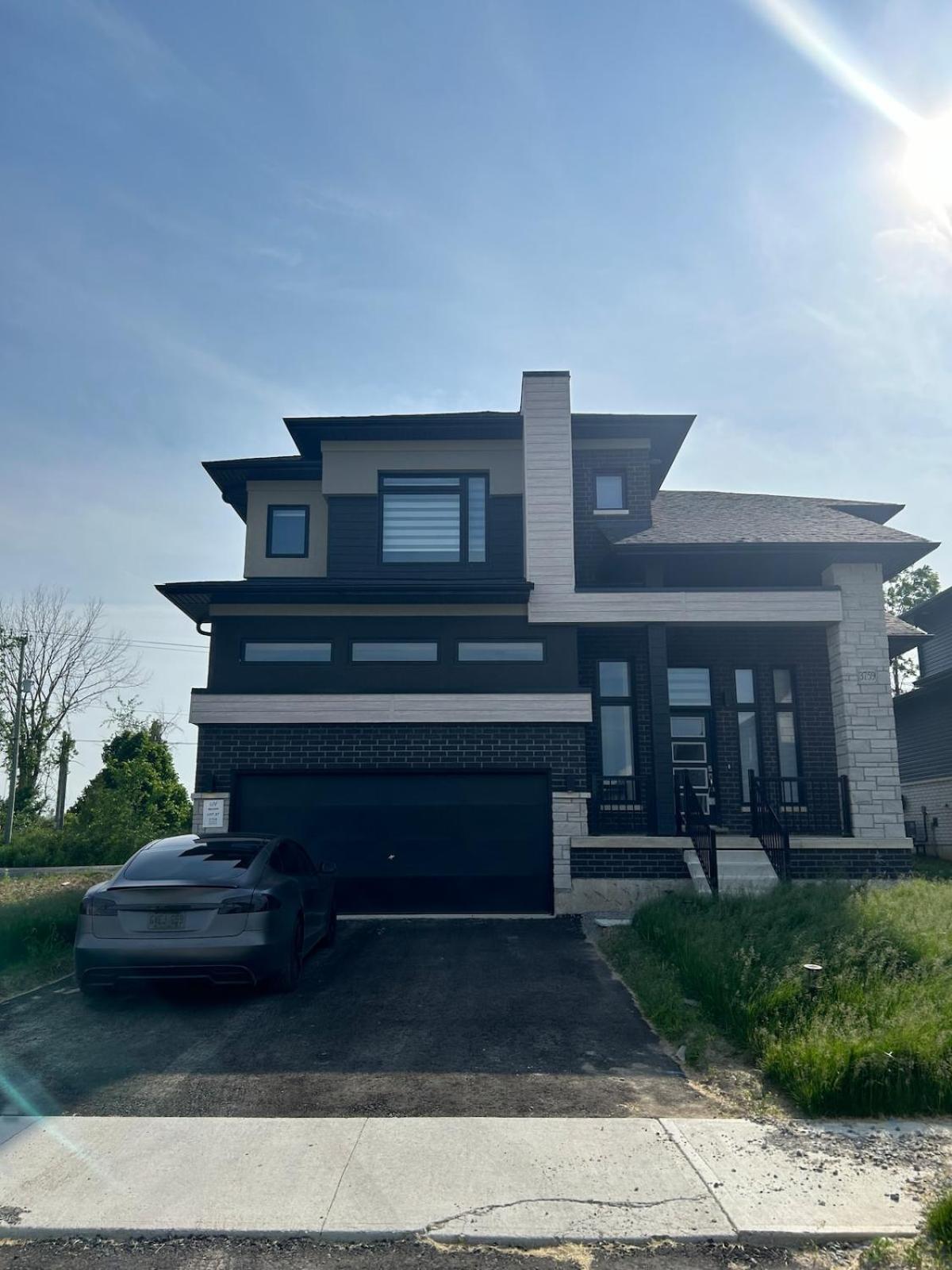 Menoke Modern Family Home with Game Room