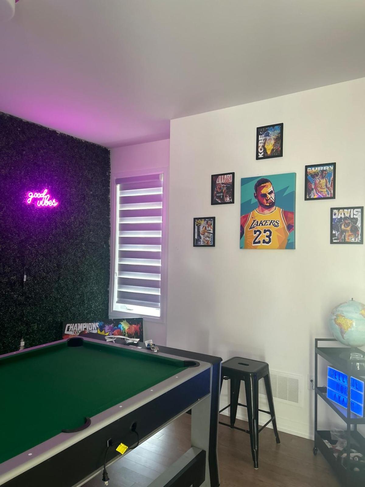 Orillia Vacations - Menoke Modern Family Home with Game Room - Property Image 3