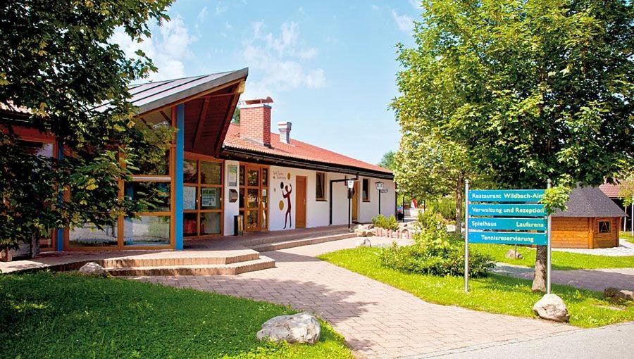 Ferienhäuser im Feriendorf Weissensee im Allgäu E