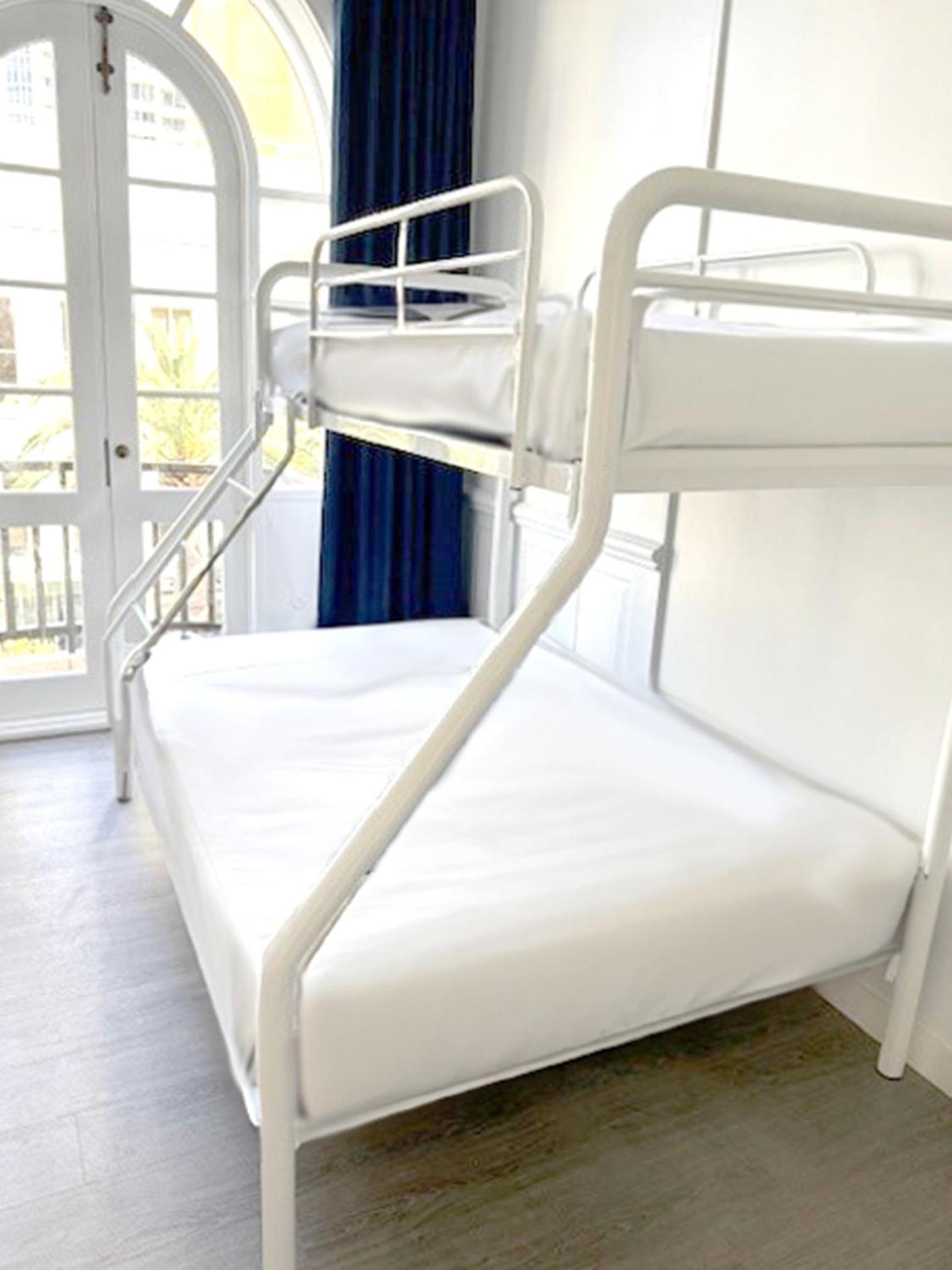 Maze Backpackers - Gold Coast