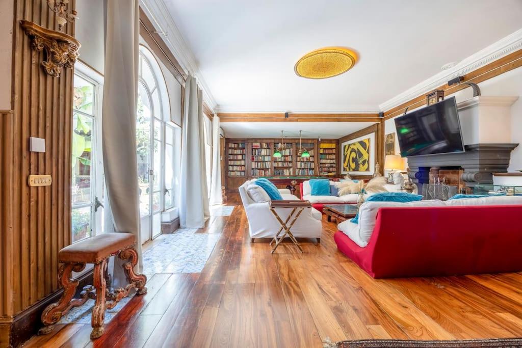 lounge