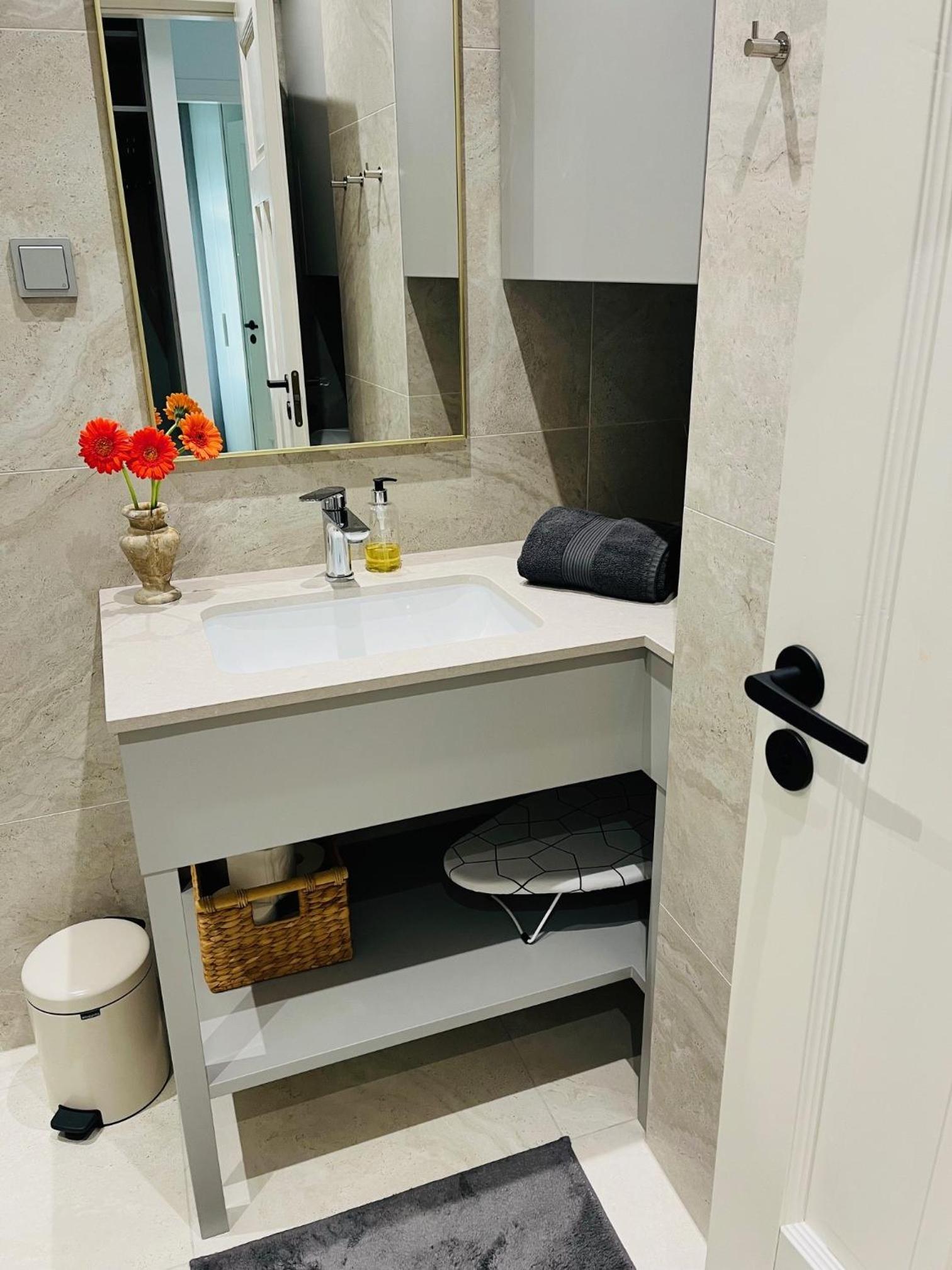 Cozy Apartment in Kadriorg, Tallinn City Centre