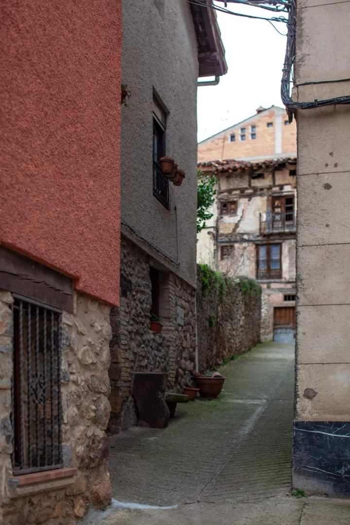 Zabala, entrañable y auténtica casa de pueblo en Anguiano view 5