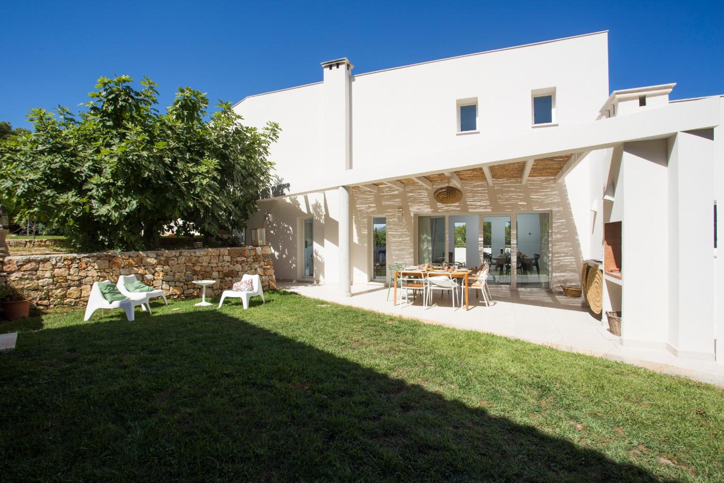 Villa La Higuera