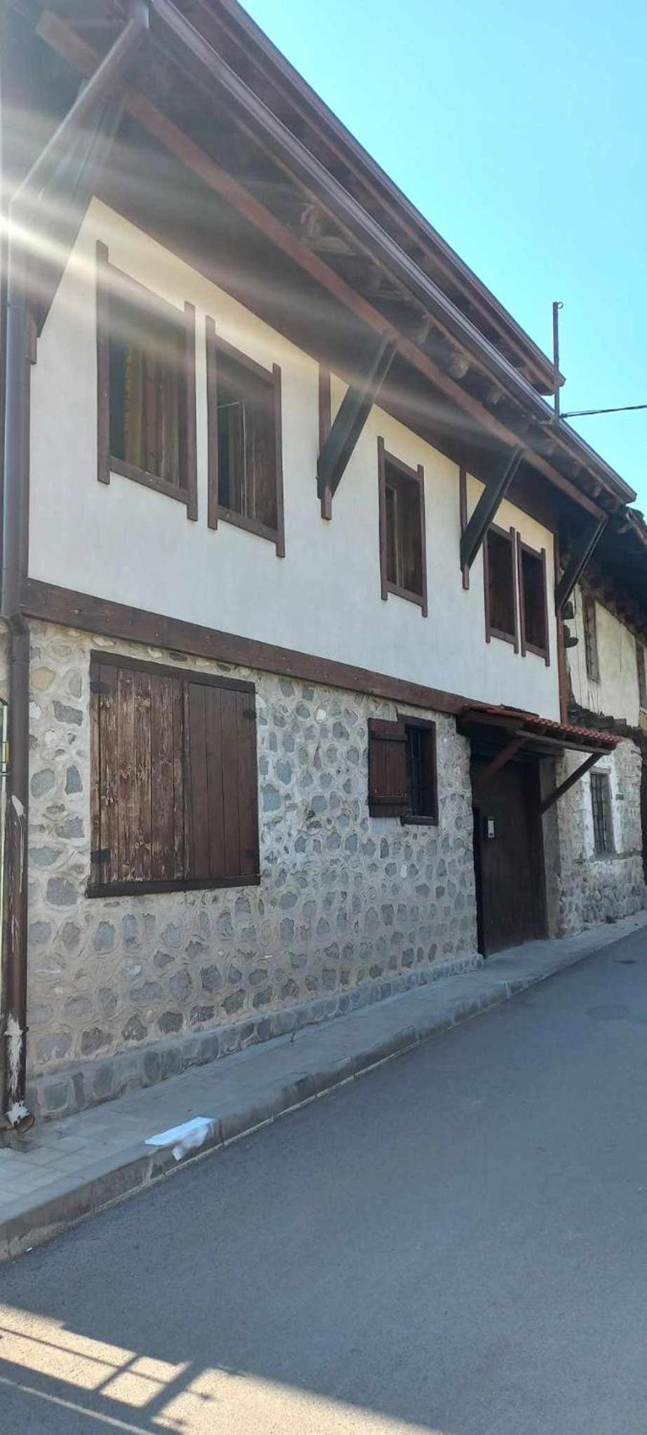 Dumanova house