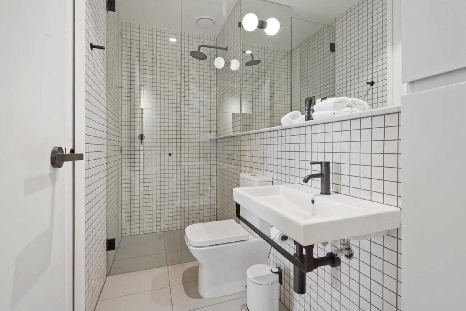Modern Apartment in South Melbourne