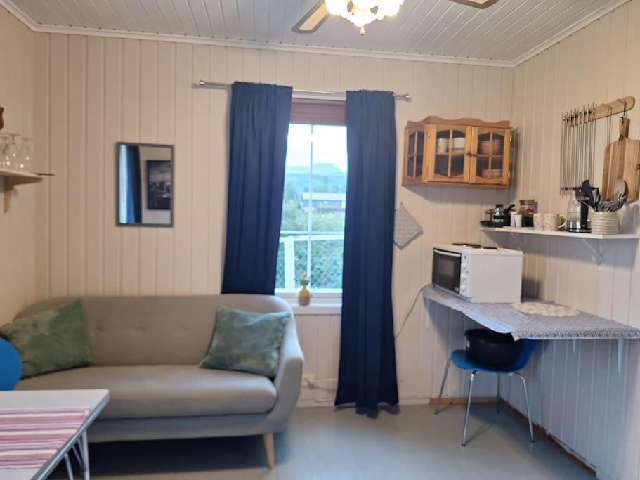 Peaceful farmroom with free sauna, wifi, parking and northern light view 5