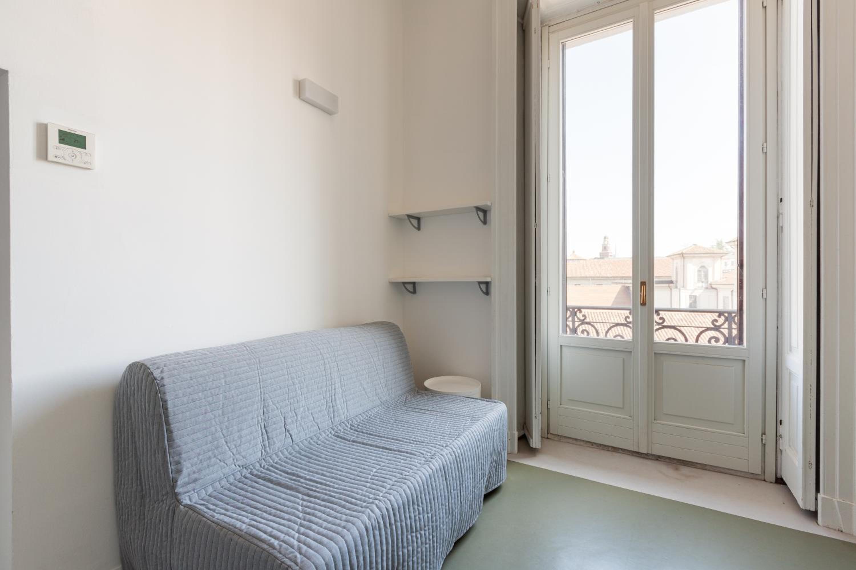 GuestHost - Milano Magenta Long Let Apts