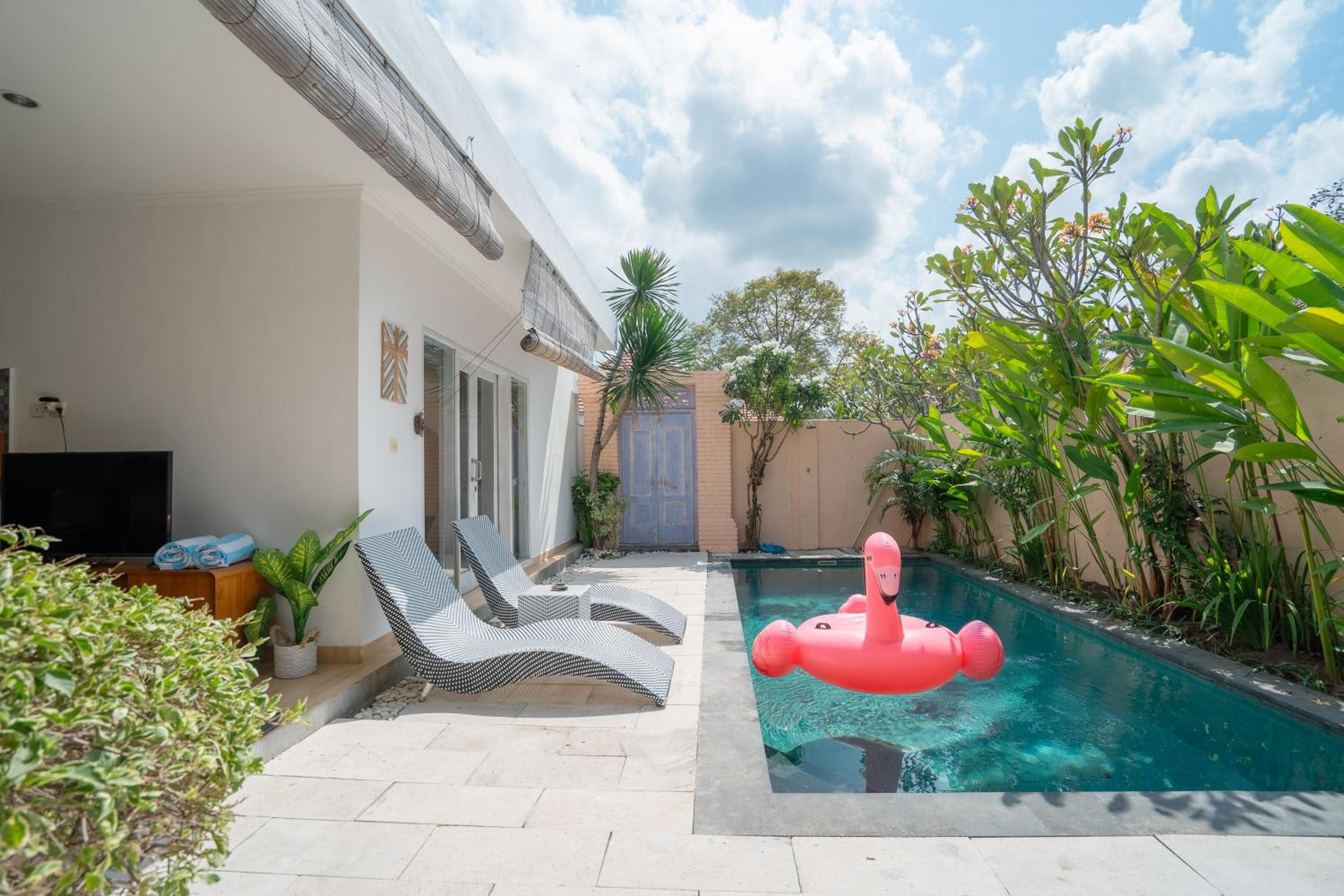 Villa Leya & Leon Canggu - By Bali Lyfe Venture view 4