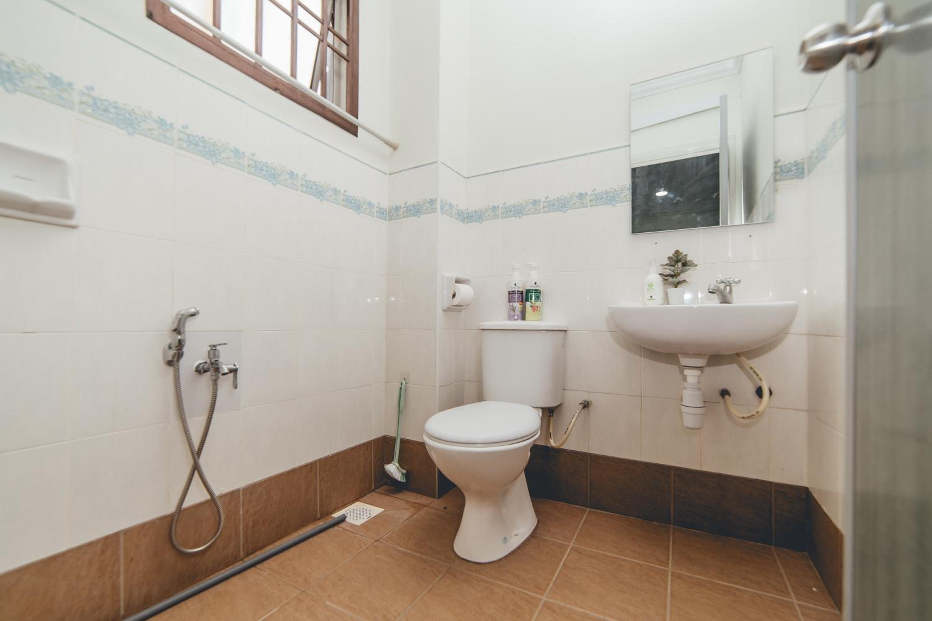 Double Storey Setia Indah Chill Homestay nr Austin by Our Stay