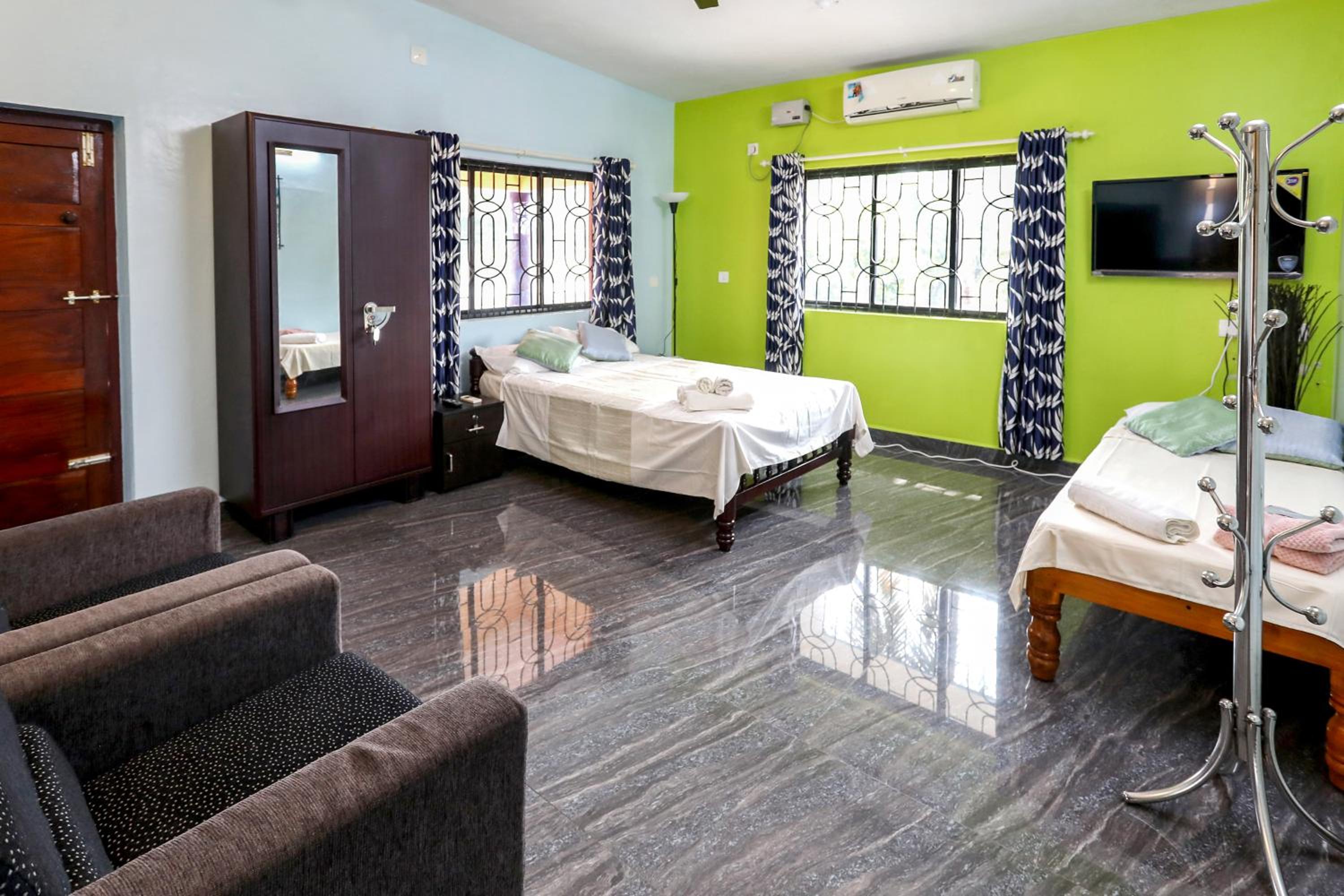 The Penthouse at Roy Mansion - Janthra, Belman view 4