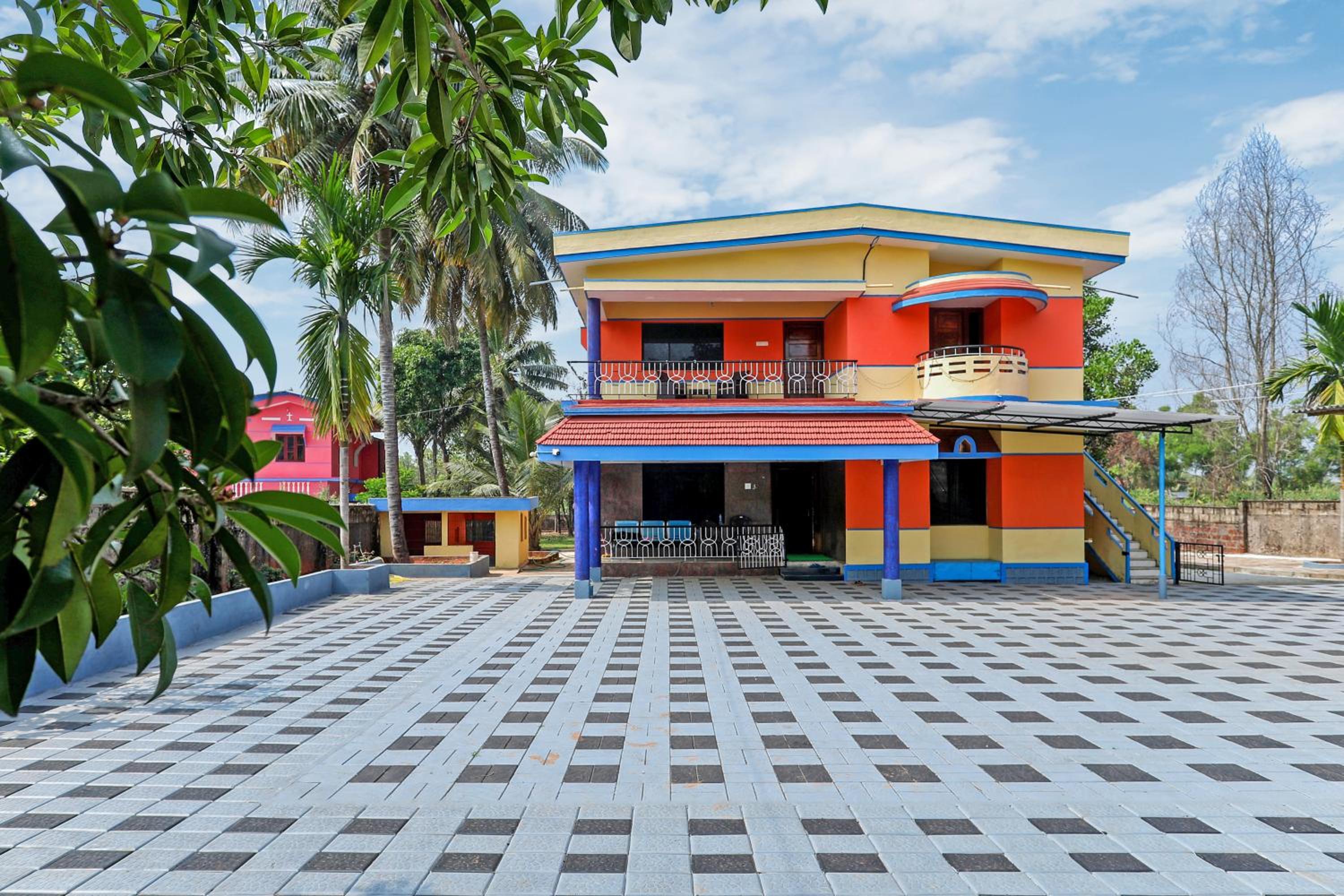 The Penthouse at Roy Mansion - Janthra, Belman view 2