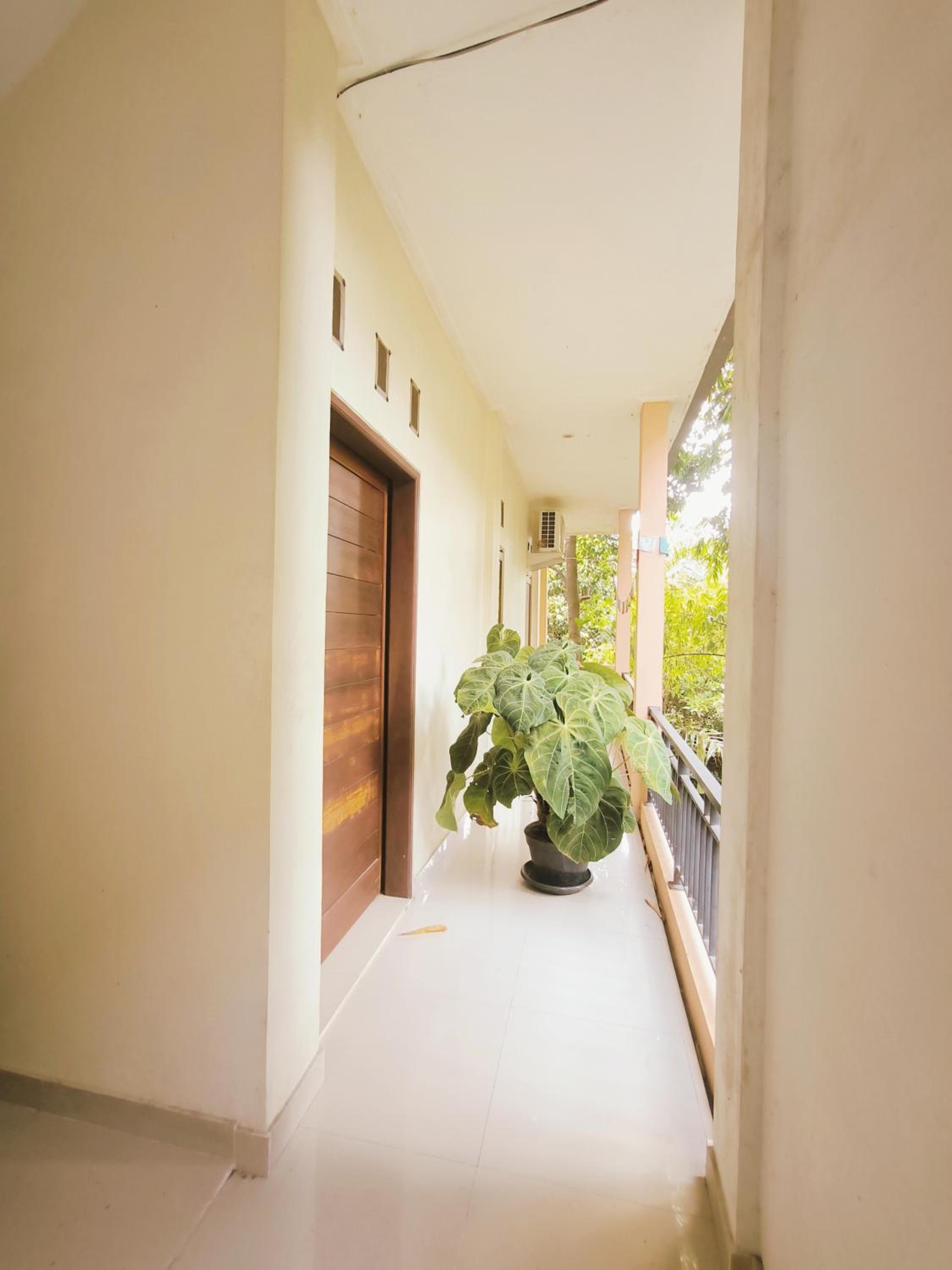 2 Bedroom River Apartment Private