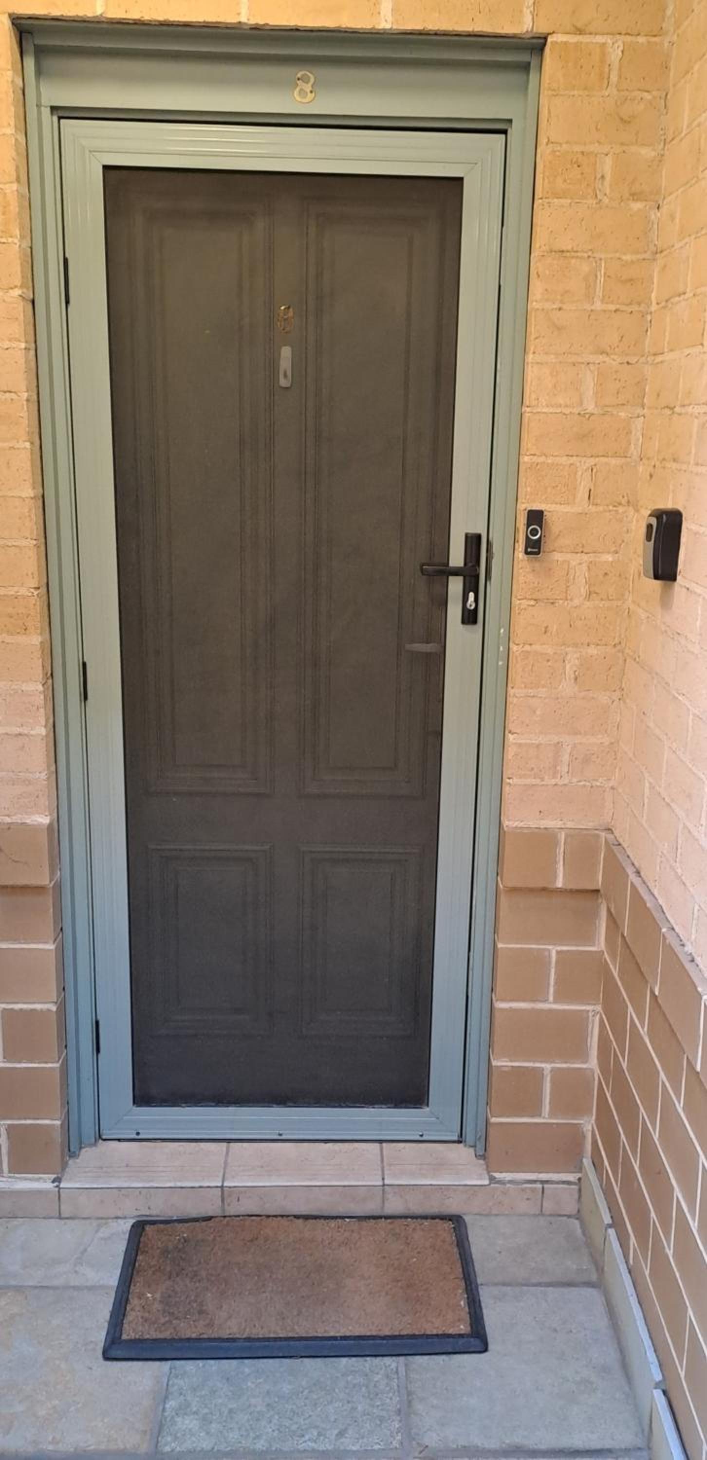 Quiet secure oasis in Gymea