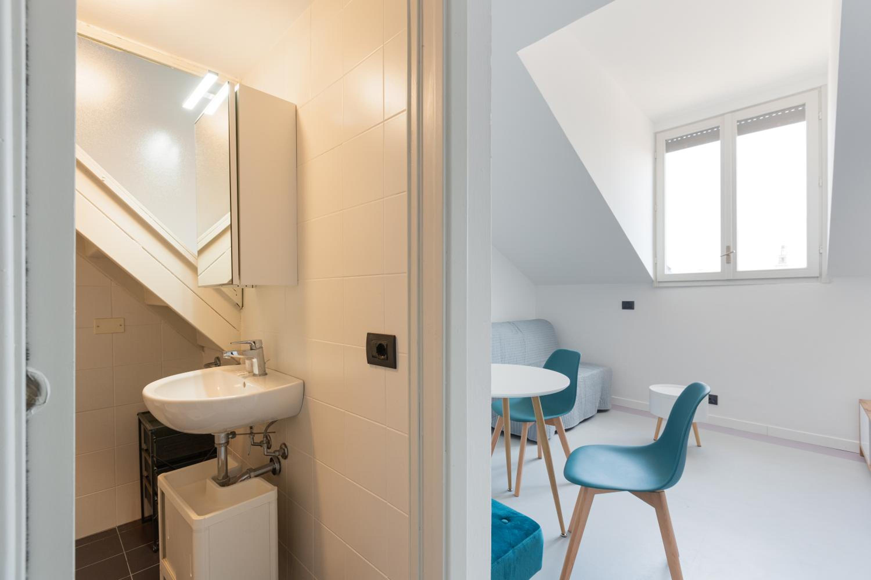GuestHost - Milano Magenta Long Let Apts