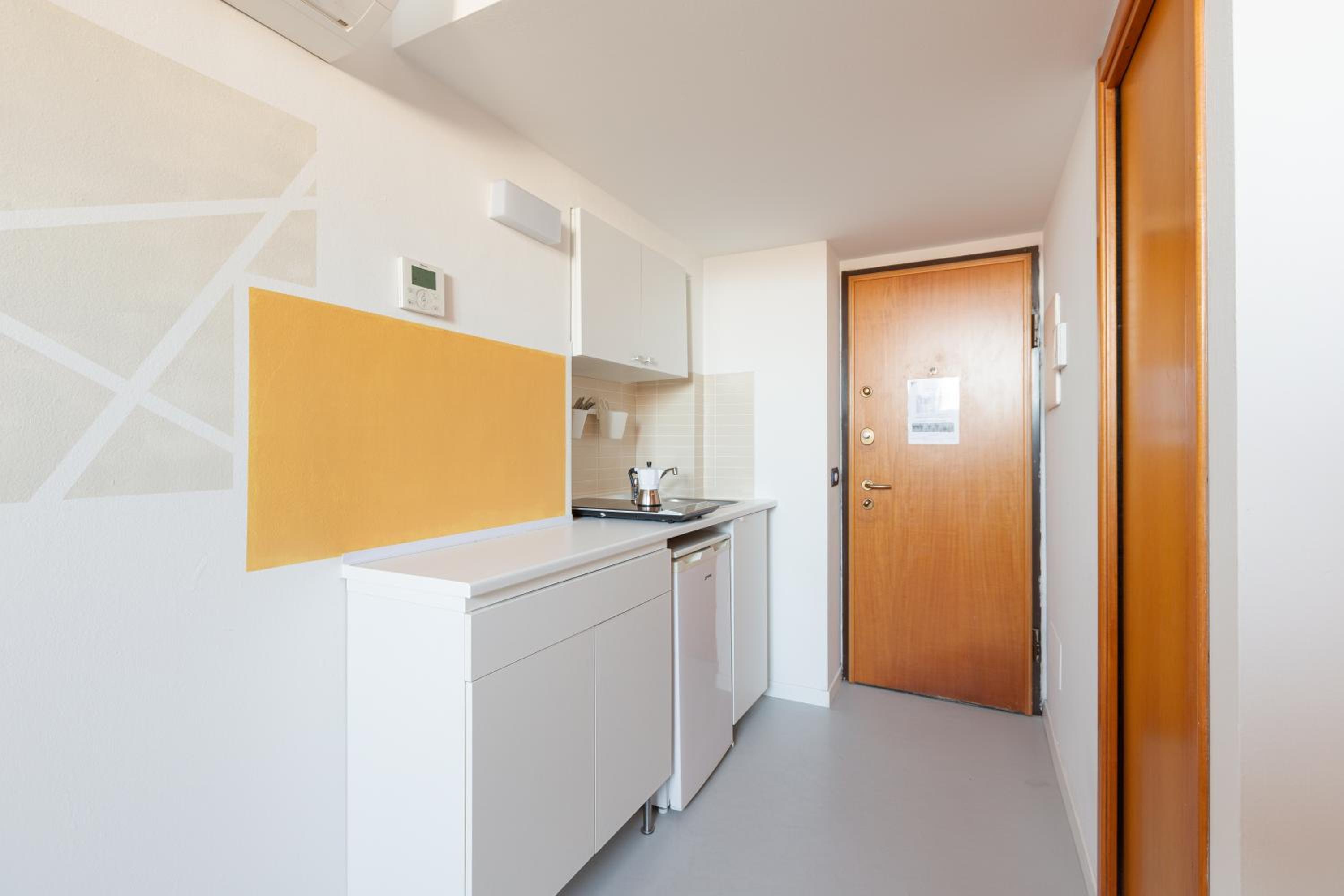 GuestHost - Milano Magenta Long Let Apts