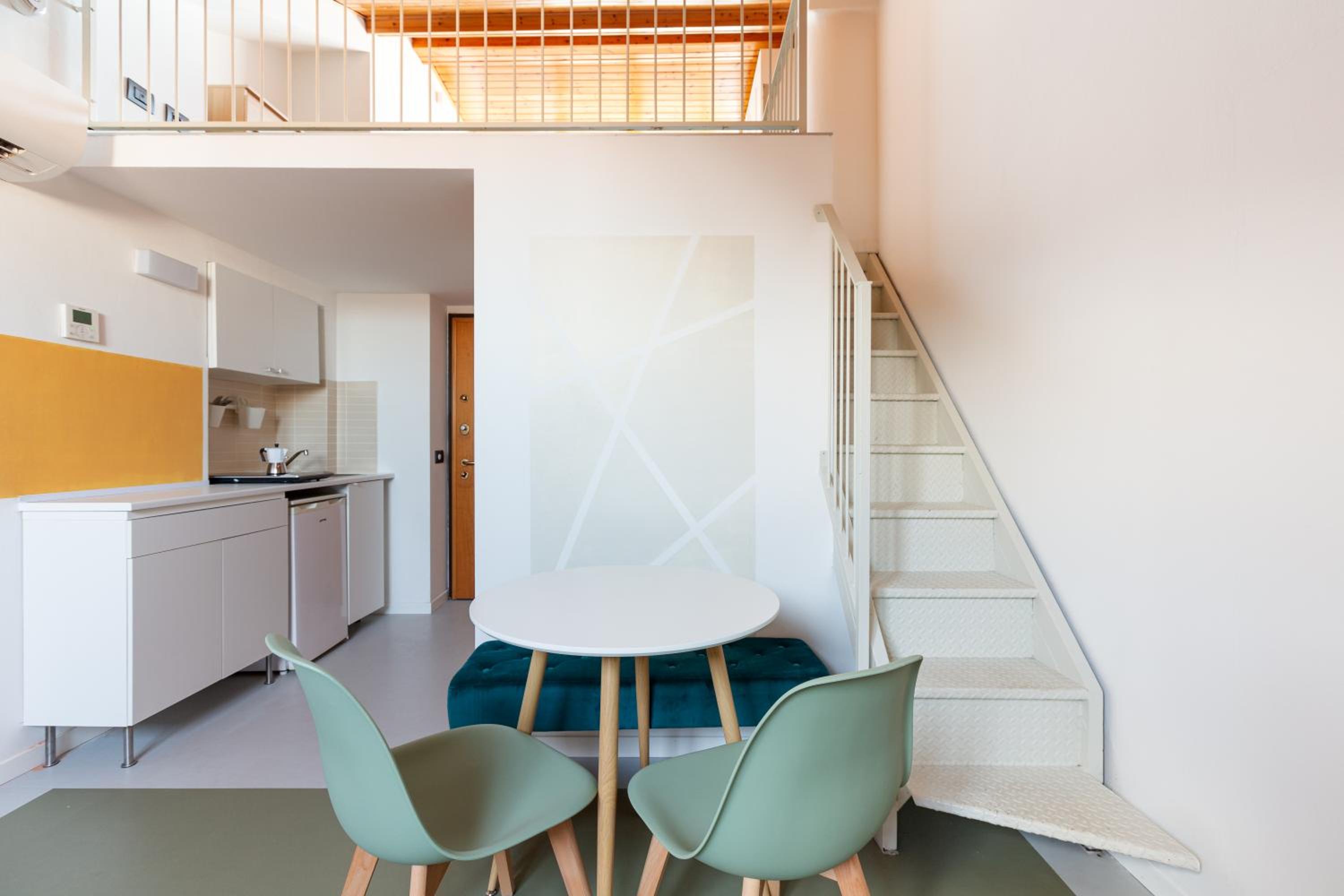 GuestHost - Milano Magenta Long Let Apts