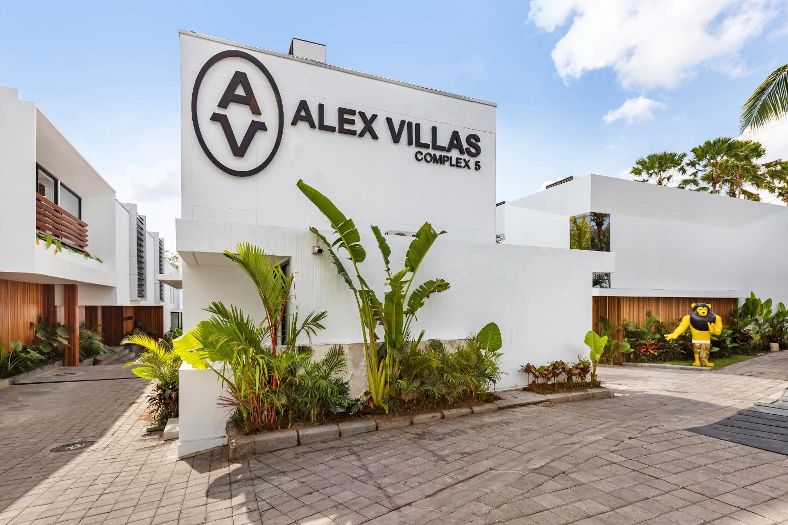 Hotel Alex Villas Complex N5 - Image 1