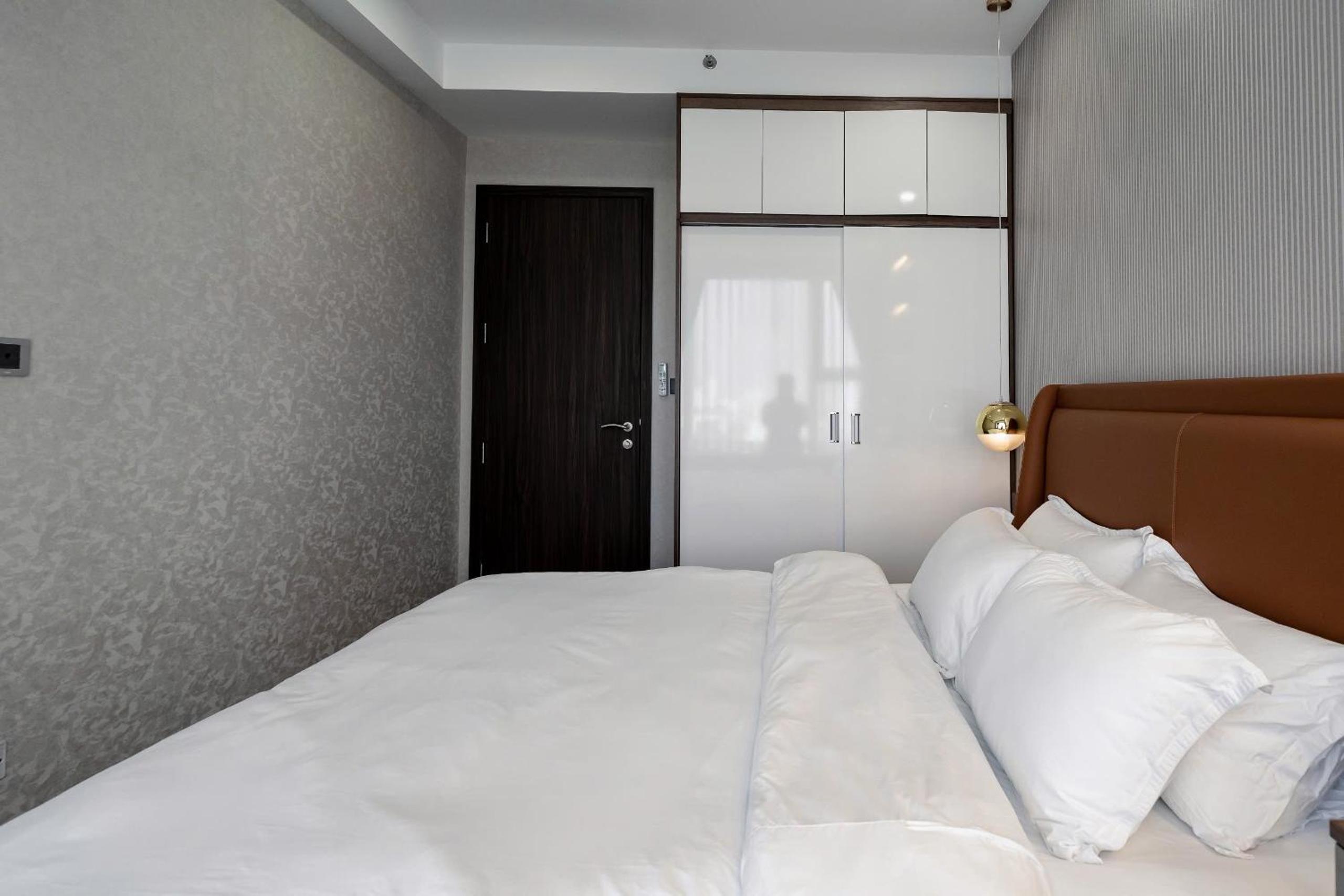 Midtown Premium Apartments