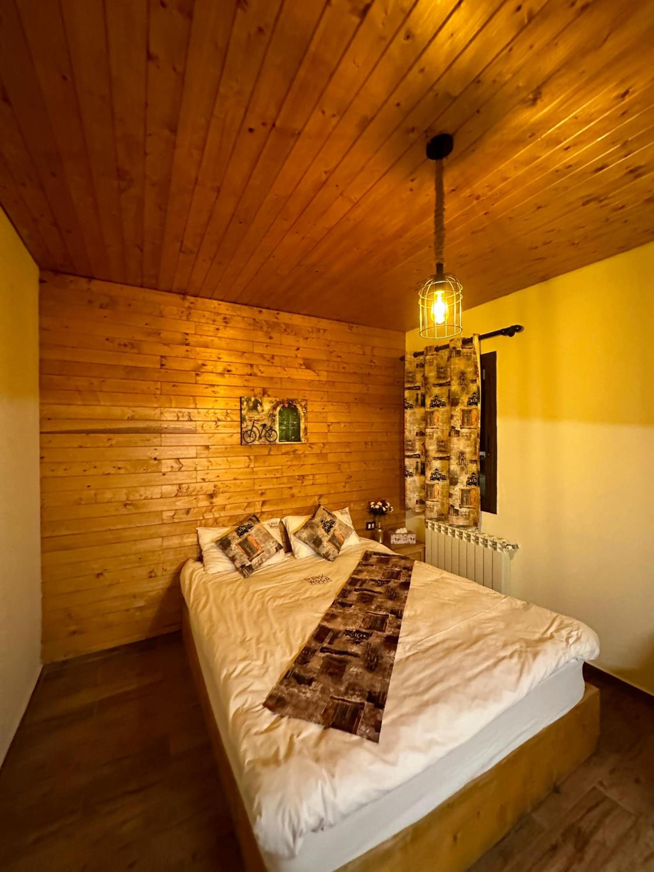 Rokwood faraya