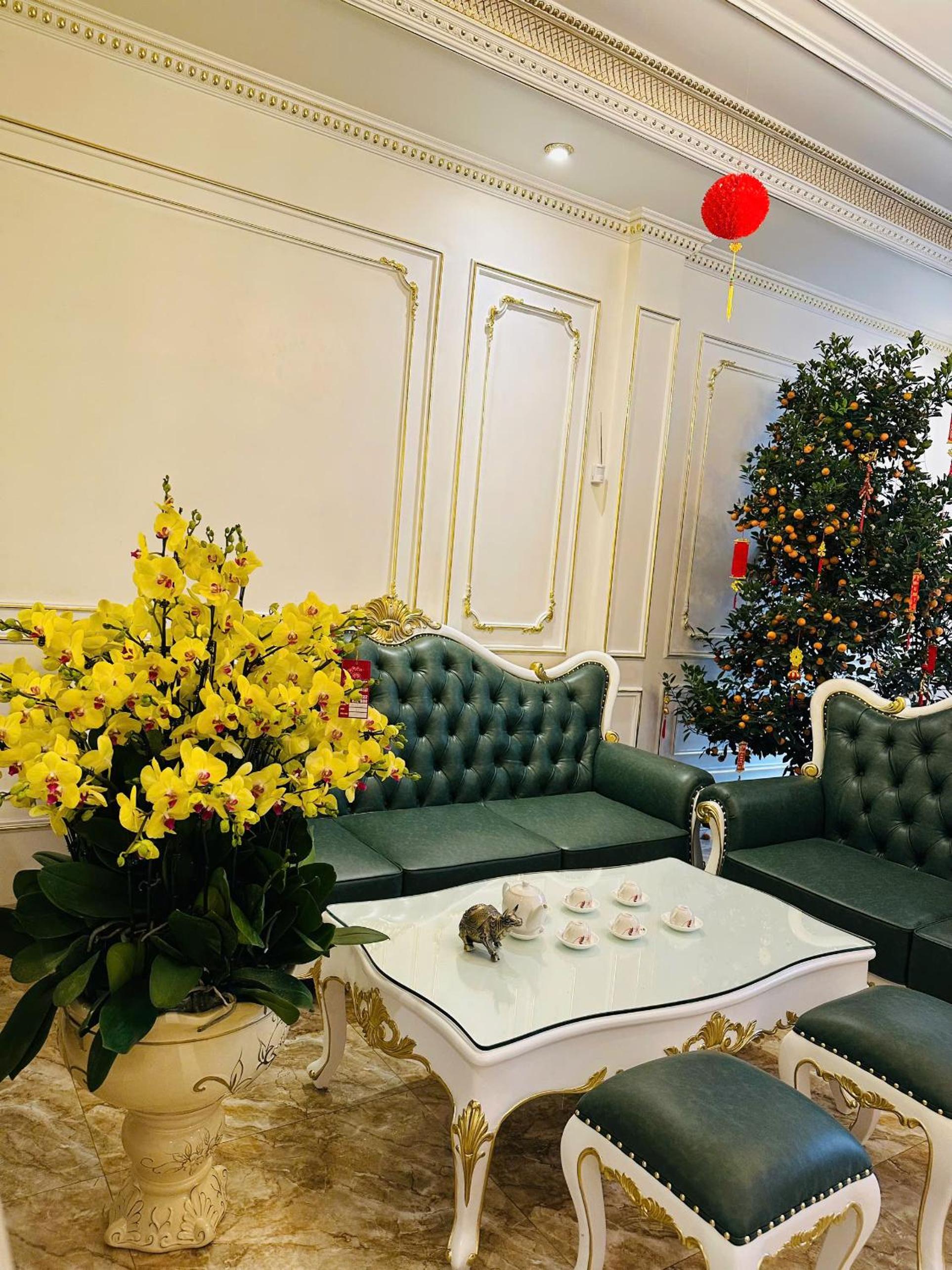 Royal Hotel - Yên Xá HN - by BAY LUXURY