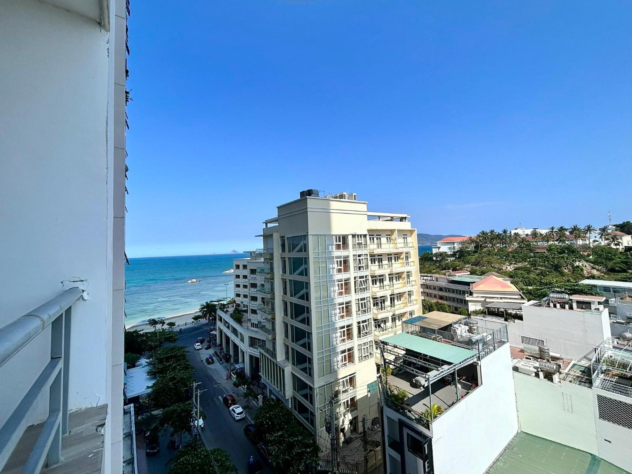 Mường Thanh Viễn Triều Beachfront Apartment view 5