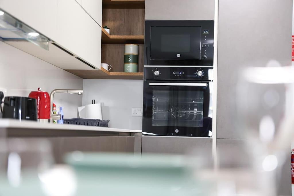 Sliema central 2BR Apt with balcony & sea views by 360 Estates view 3