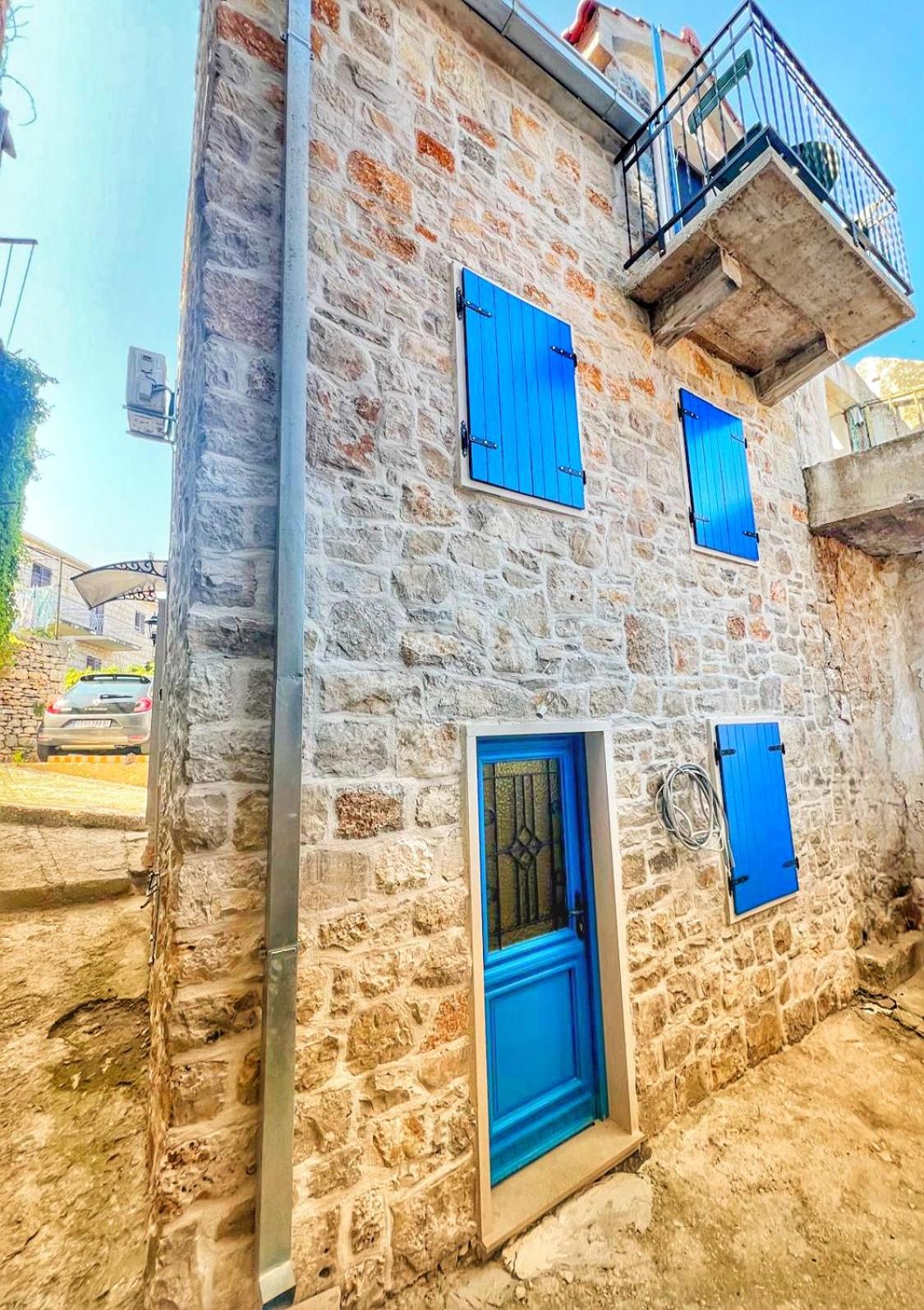 Domus Lapidea