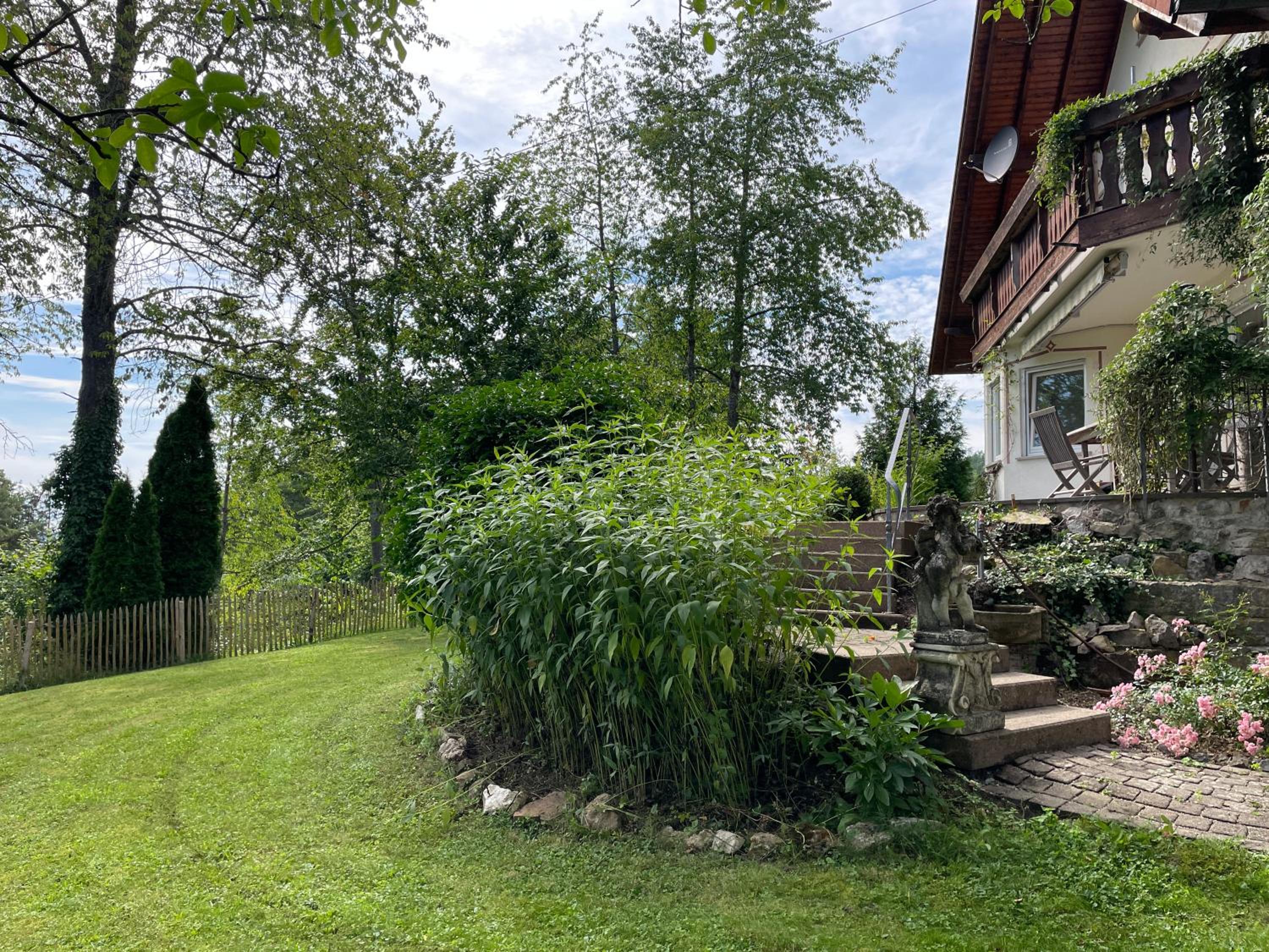 Landhaus-Villa auf dem Berg