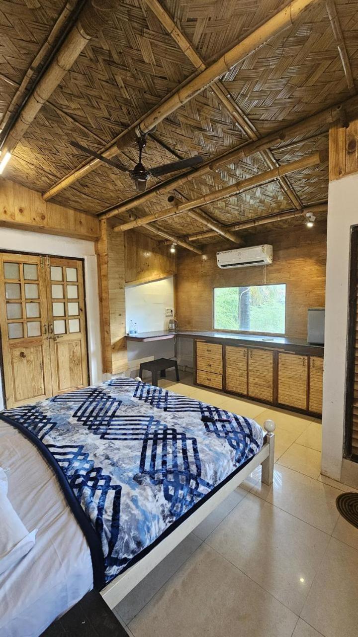 Jeet hostel and Stay Rooms