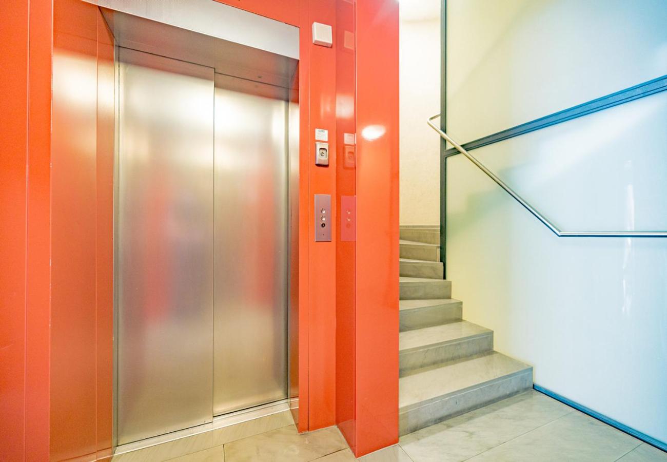 Arcimboldi Terrace Suite - Parking Private Included, Free WiFi & AC