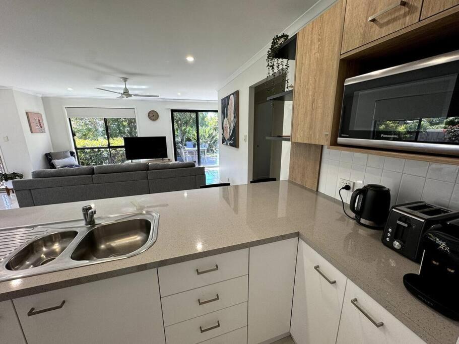 Chic 3-Bedroom Duplex, air-con, pet friendly