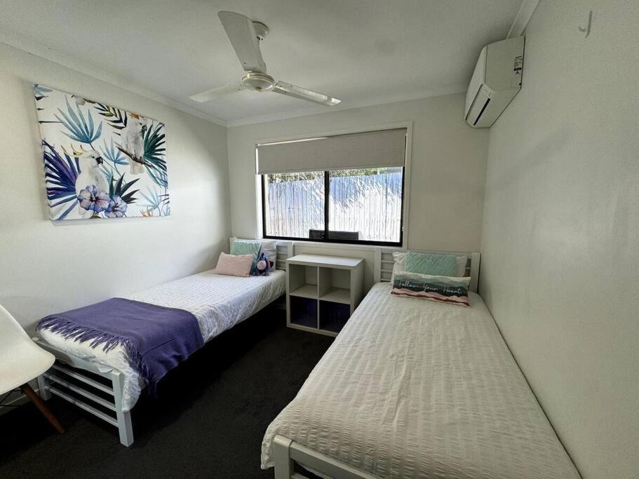 Chic 3-Bedroom Duplex, air-con, pet friendly