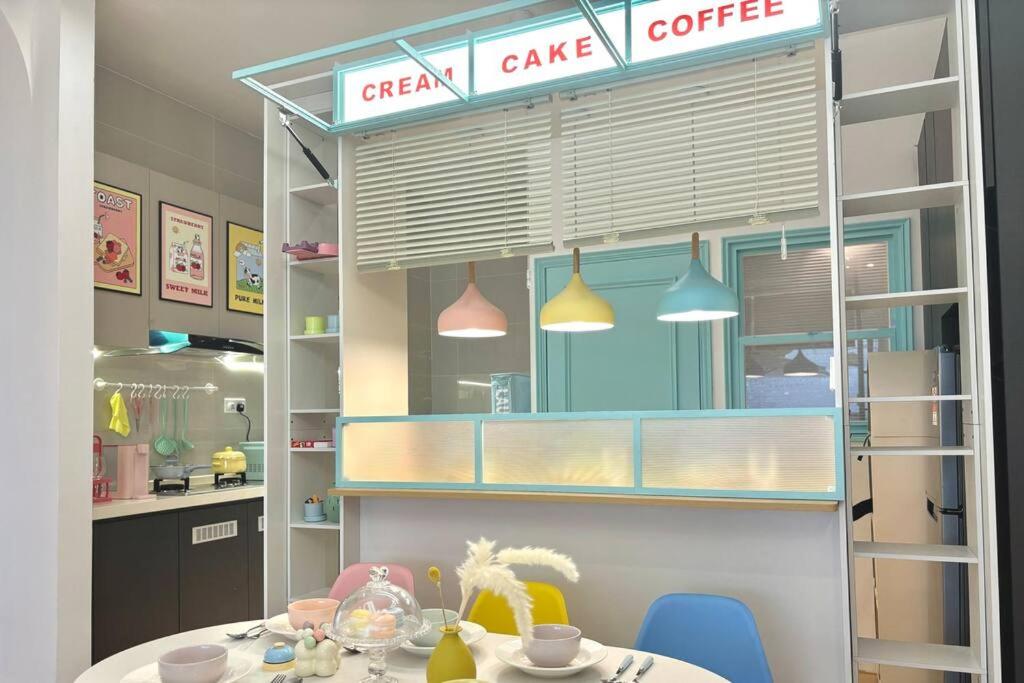 Dooga Ins-Macaron Cafe' Seaview