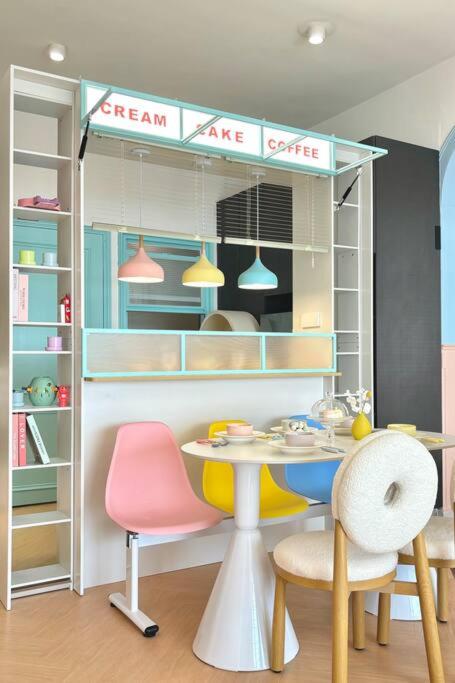 Dooga Ins-Macaron Cafe' Seaview