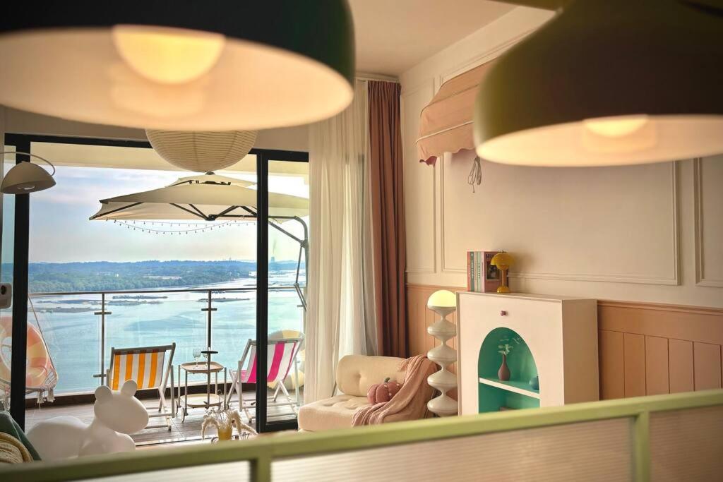 Dooga Ins-Macaron Cafe' Seaview