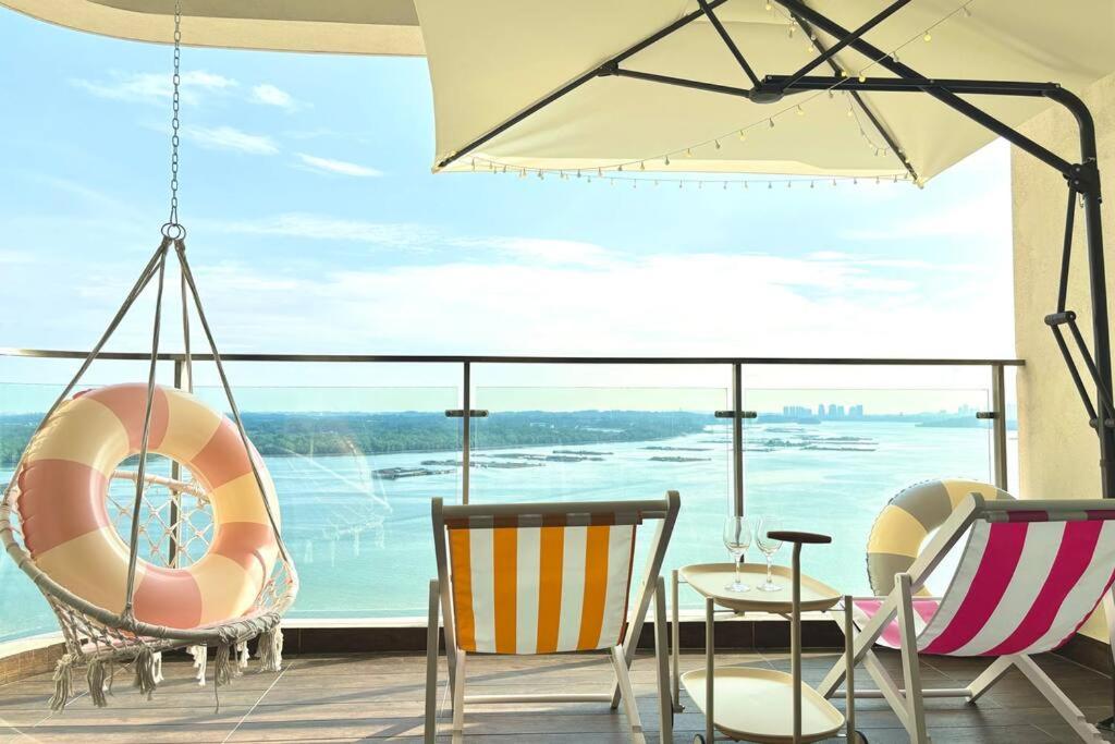 Dooga Ins-Macaron Cafe' Seaview