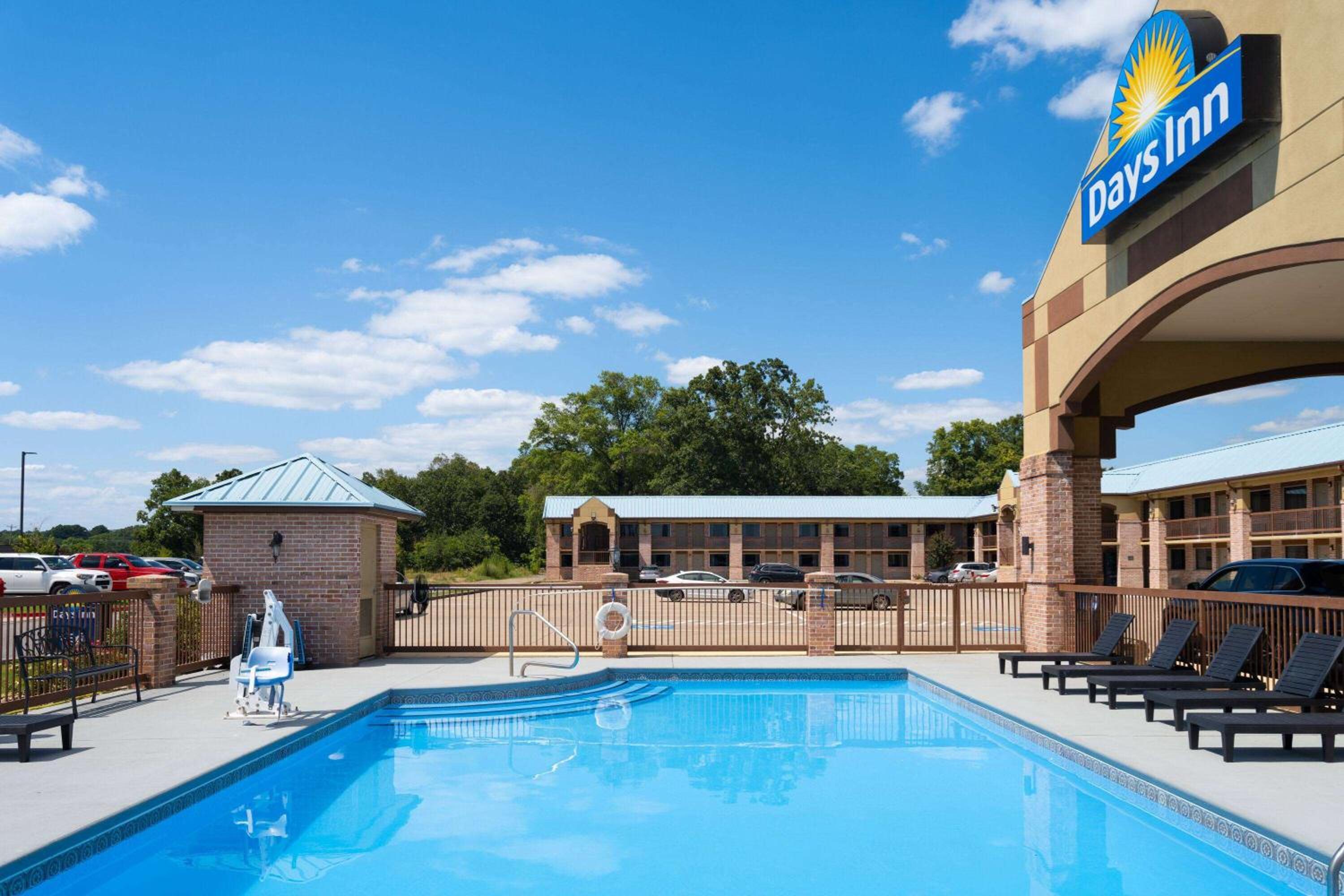 Days Inn by Wyndham Conway
