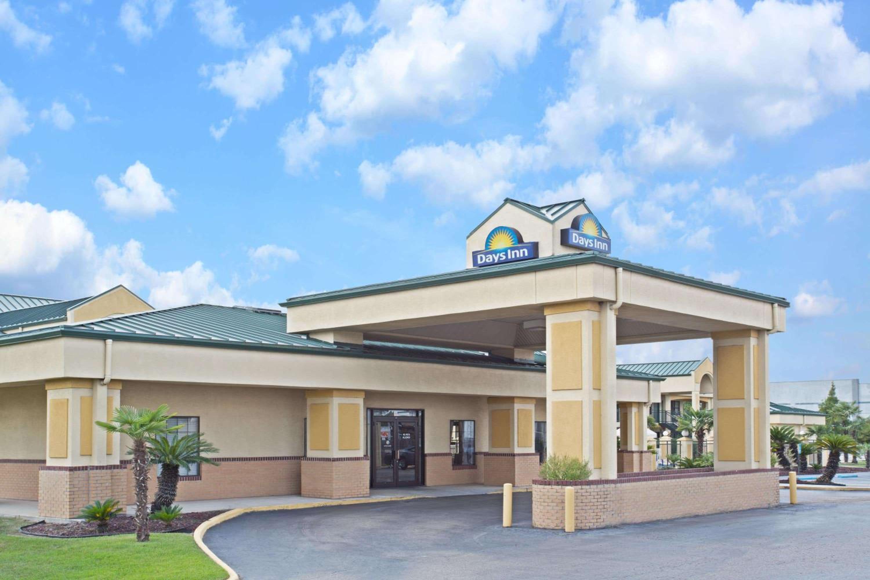 Days Inn by Wyndham Hammond view 2