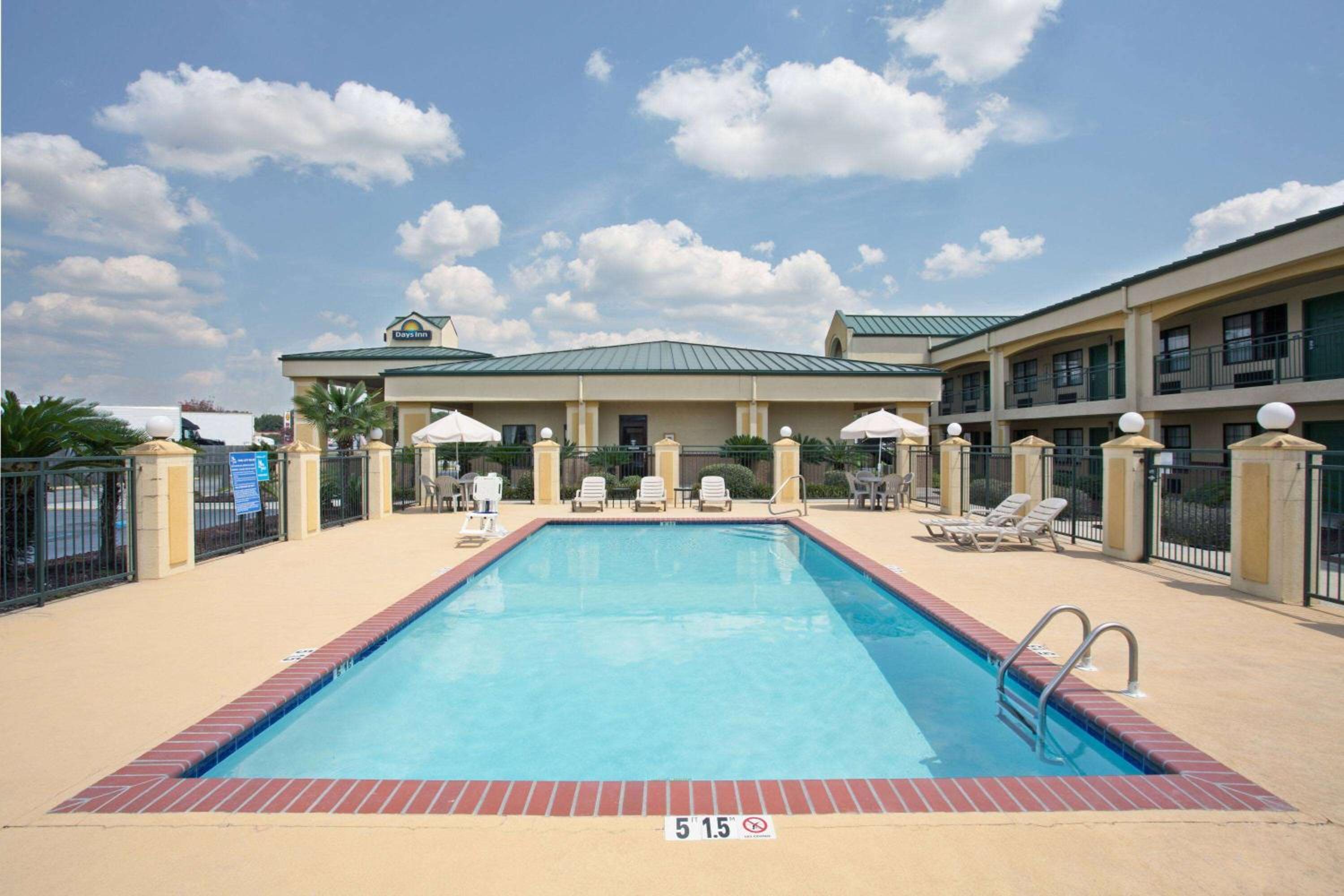 Days Inn by Wyndham Hammond view 4