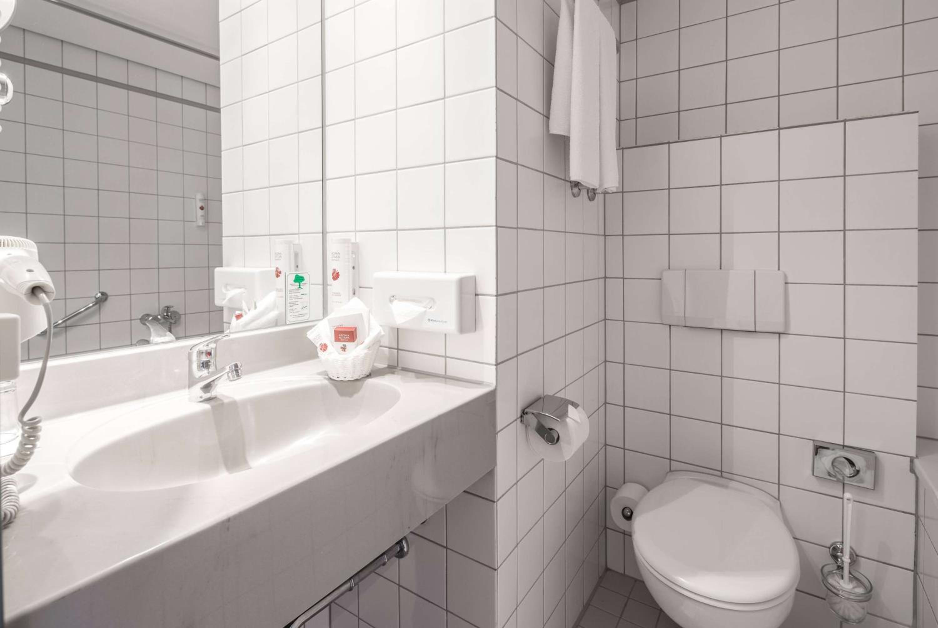 Dresden Vacations - Ramada by Wyndham Dresden - Property Image 49