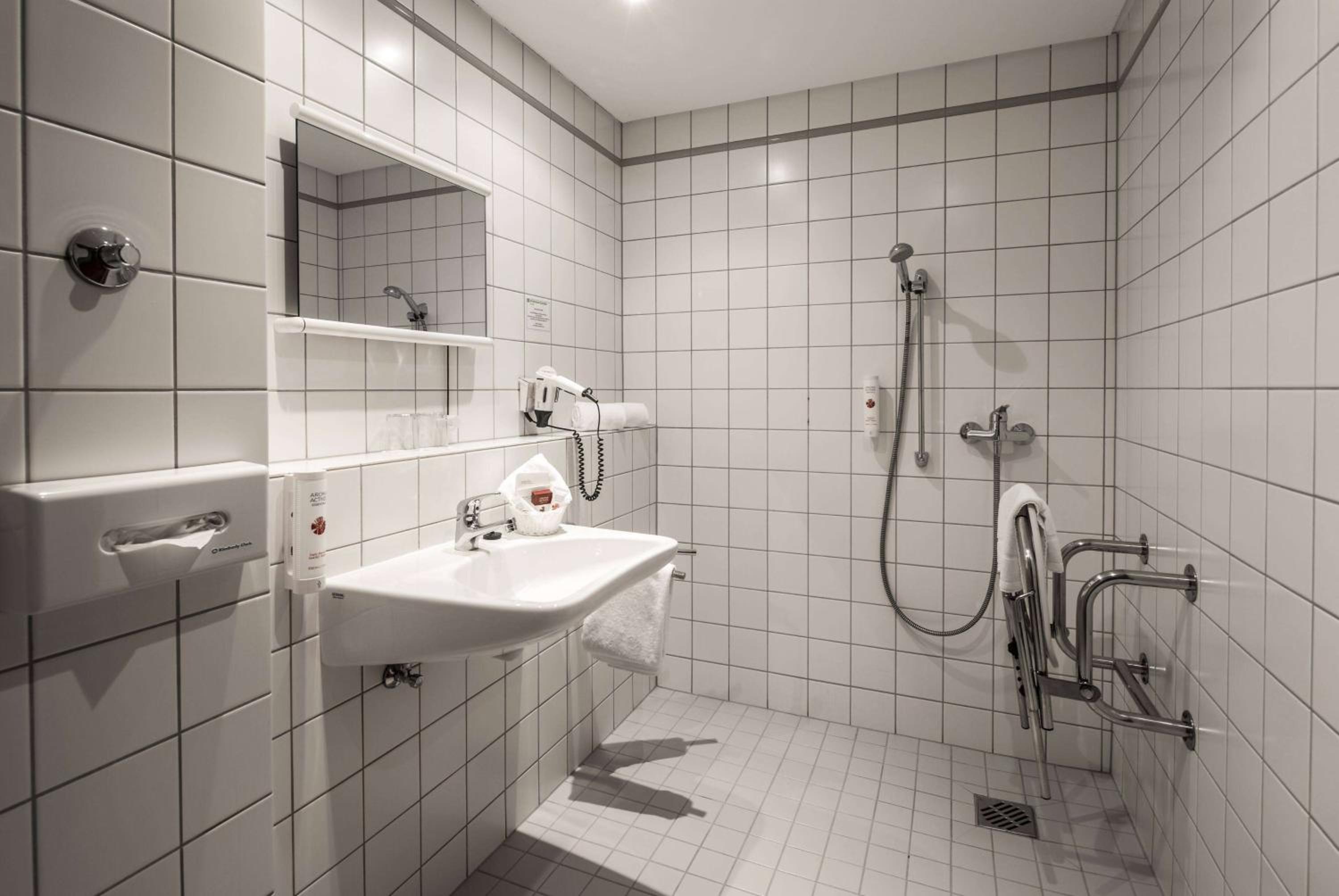 Dresden Vacations - Ramada by Wyndham Dresden - Property Image 48