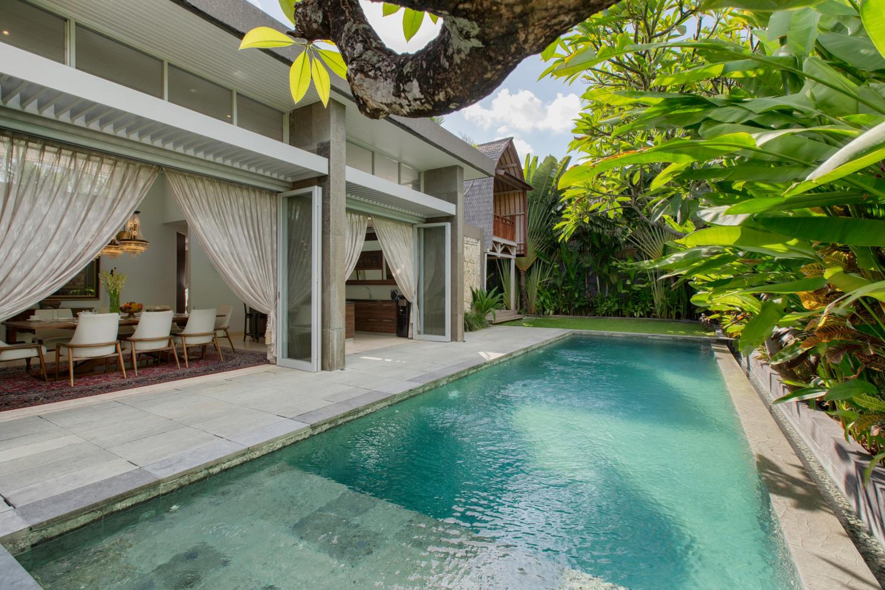 Villa Deh Simba at Seminyak Aramanis view 3