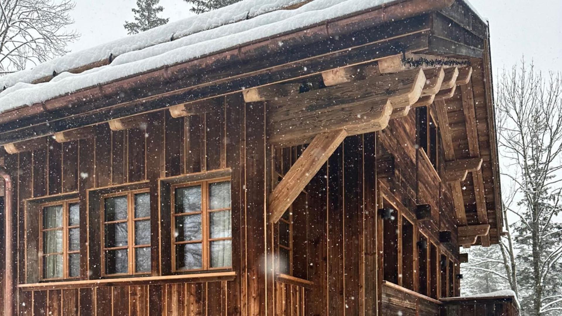 Chalet by the River in Gstaad With Sauna