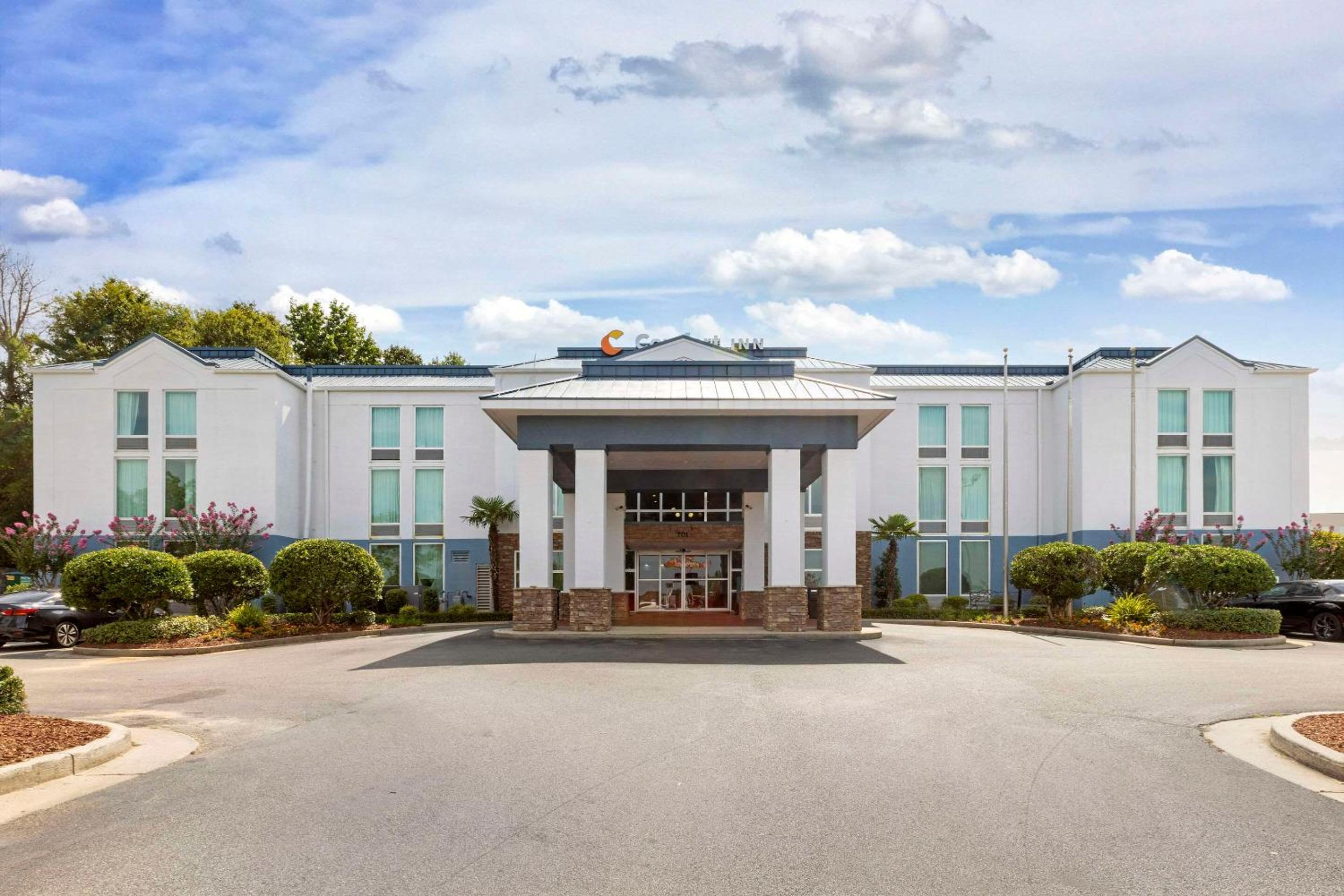 Meridian Vacations - Comfort Inn - Property Image 1