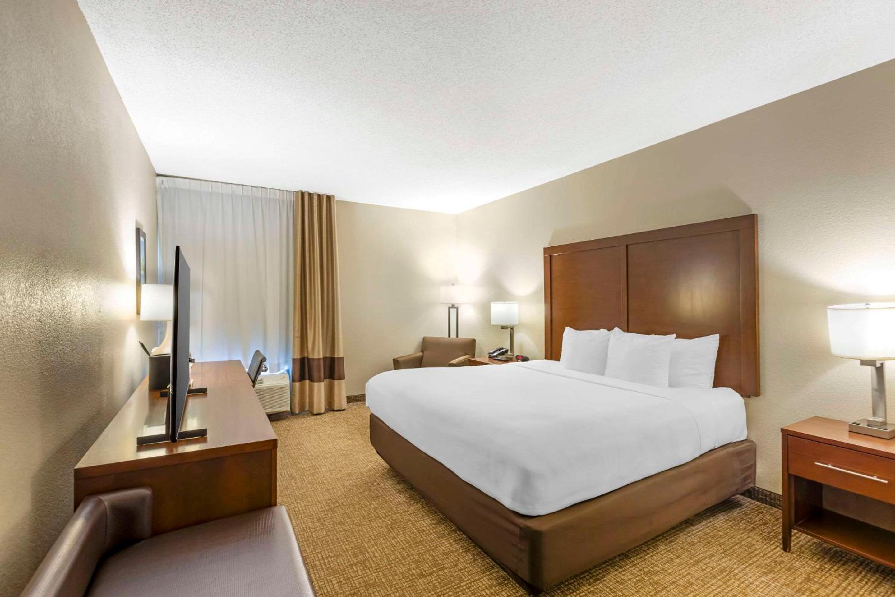 Meridian Vacations - Comfort Inn - Property Image 14