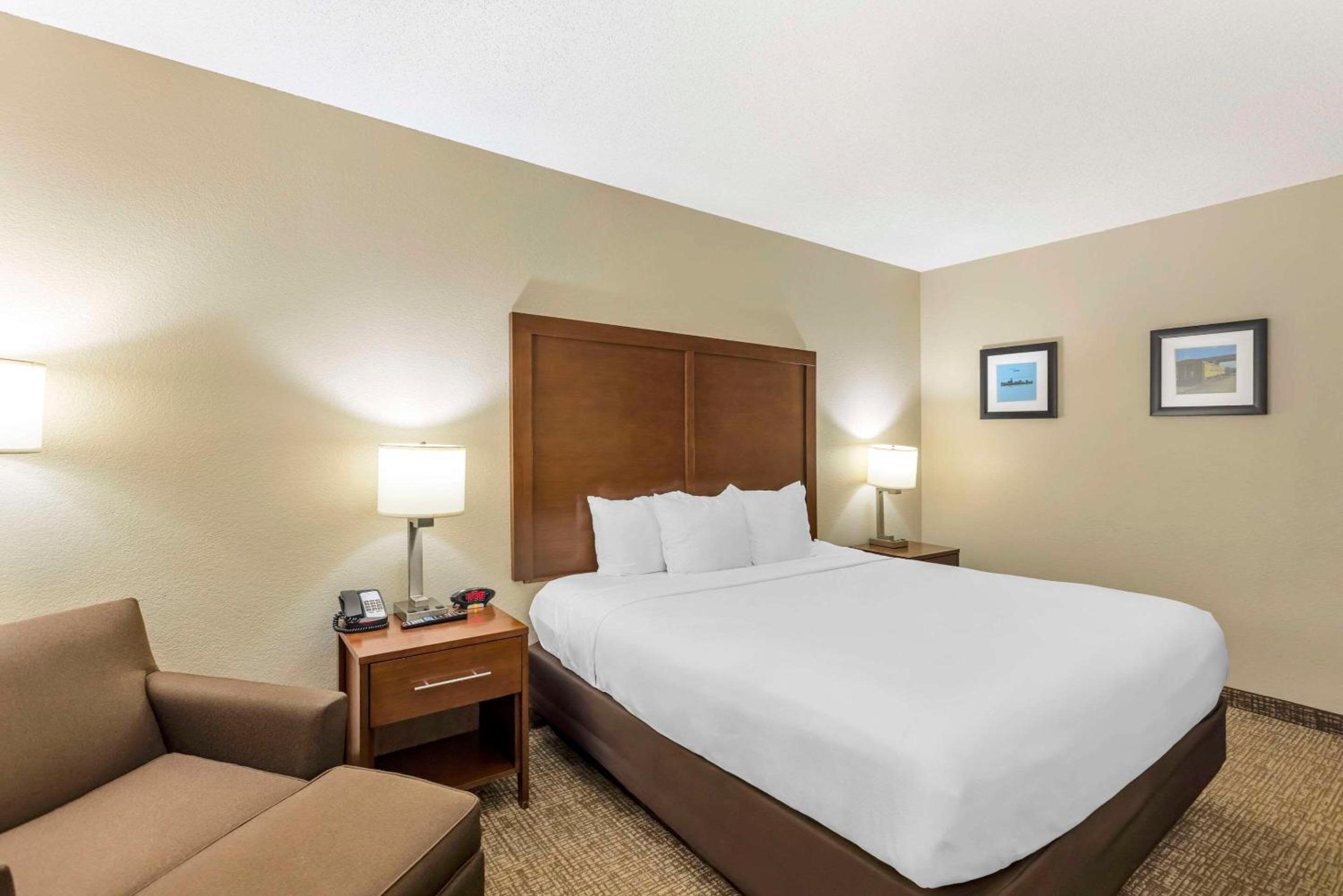 Meridian Vacations - Comfort Inn - Property Image 13